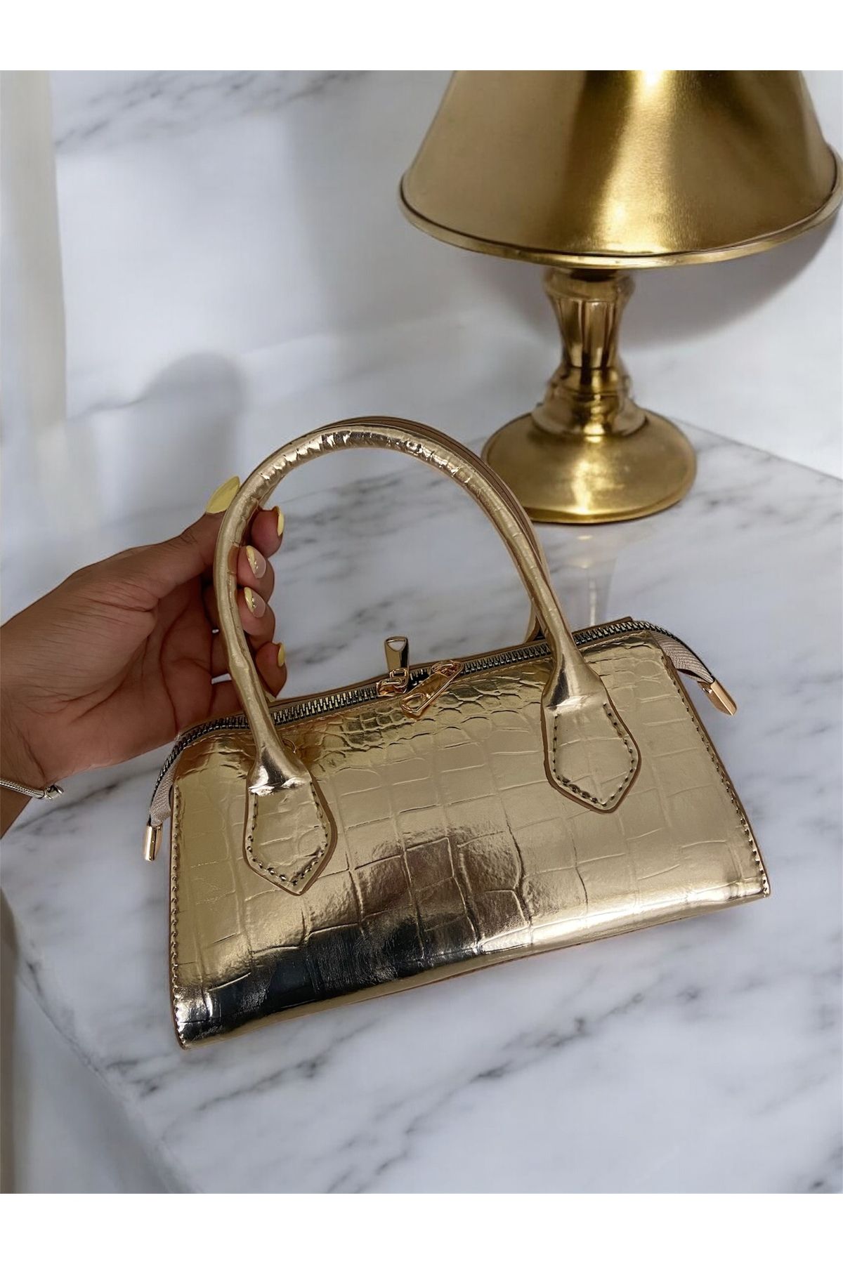 Melos Butik Kadın Gold Kroko Desenli Silindir Deri El Ve Omuz Çantası