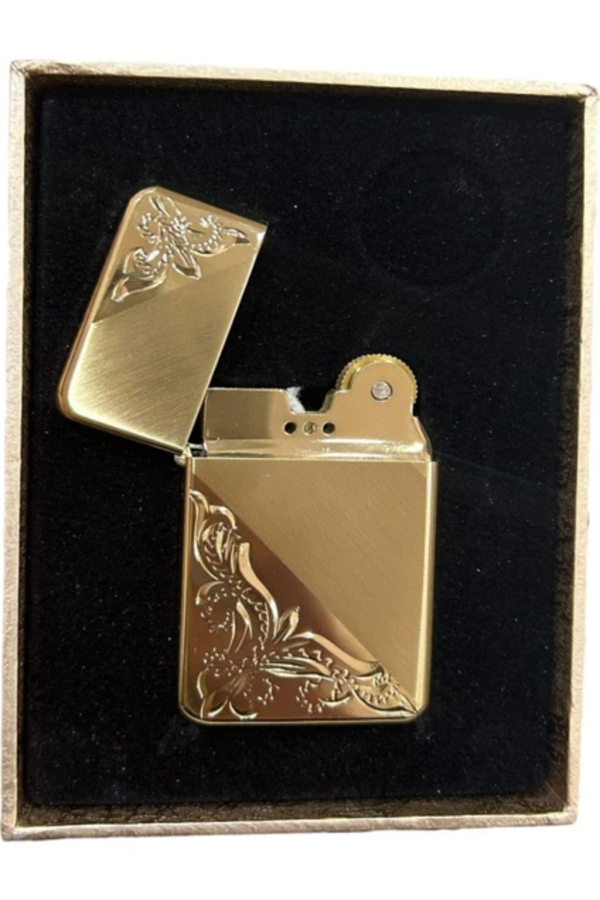 HK GİFT SHOP Özel Tasarım İşlemeli Özel Kutusunda Benzinli Çakmak