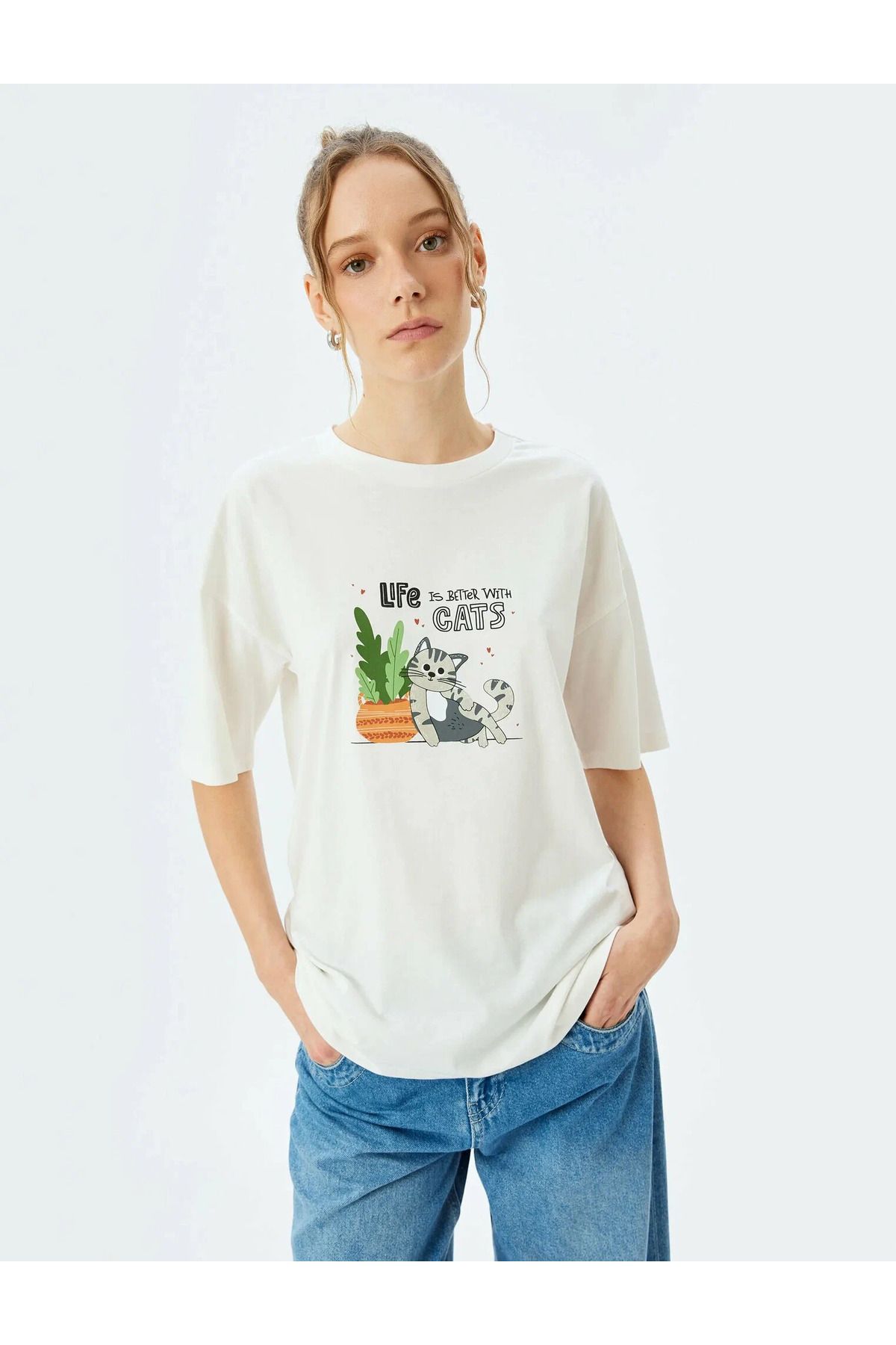 ELNOYA Unisex Pamuklu Oversize "Life Is Better With Cats" Baskılı Bisiklet Yaka Rahat T-shirt