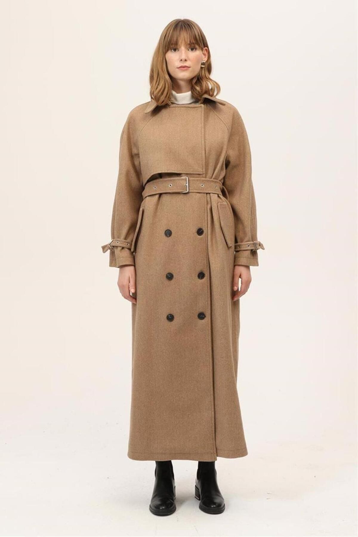 ALYOSHA FASHION Metal Tokalı Kaban Camel