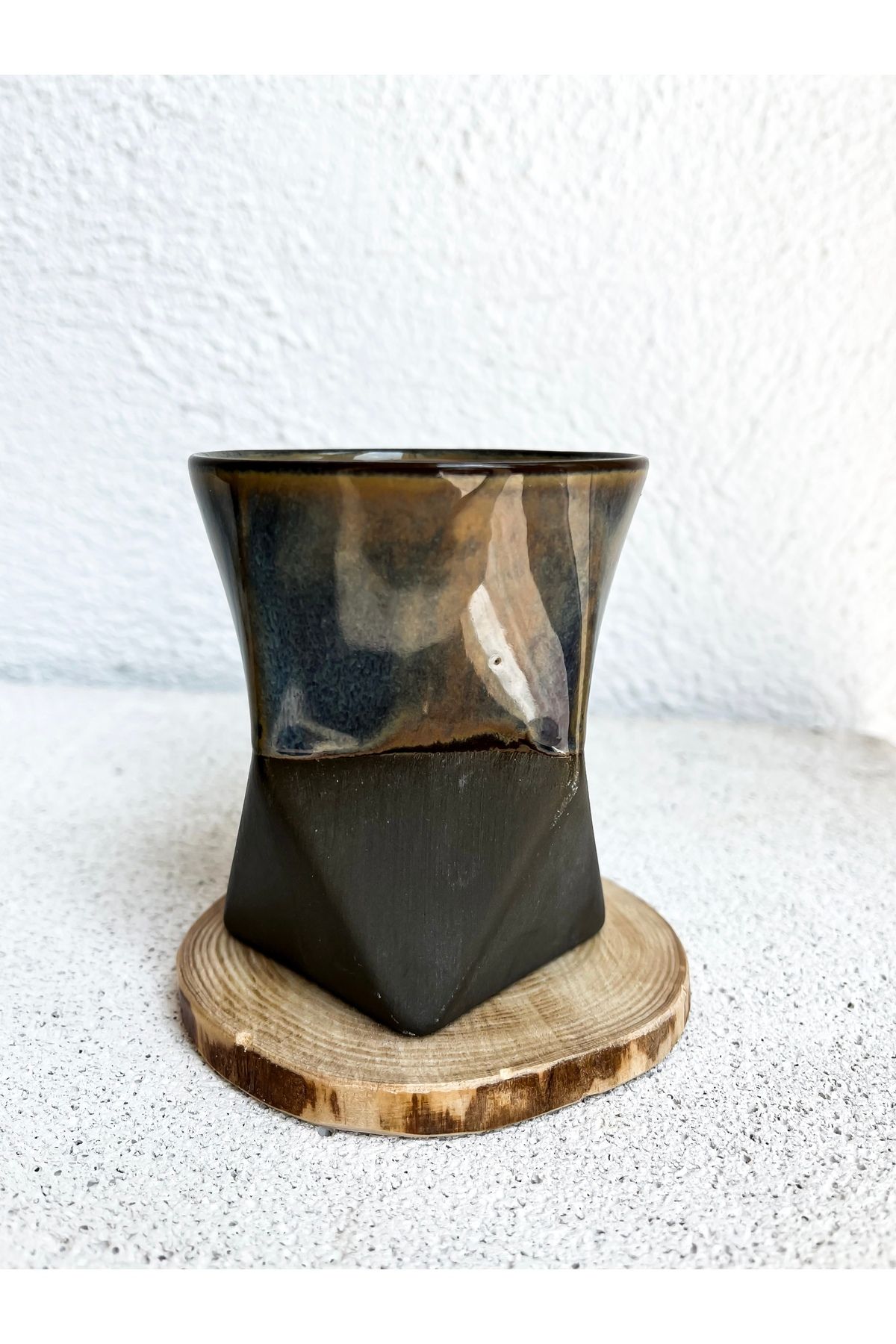 Atölye Nana El yapımı Stoneware Kulpsuz Geometrik Form Kanyon Kahve Fincanı