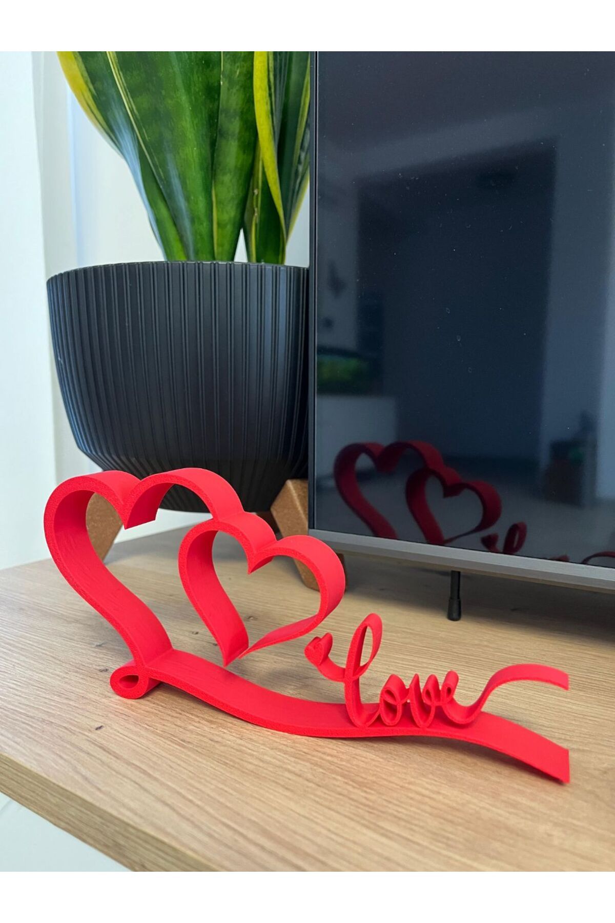 CETOYS 3D DEKORATİF LOVE YAZILI TELEVİZYON ÜNİTE OBJESİ