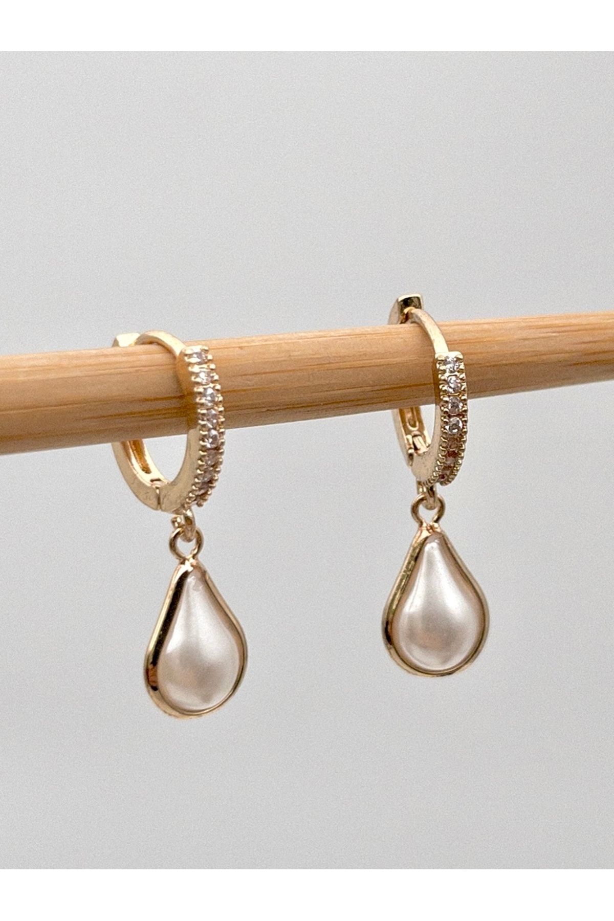 Siya Silver Damla İncili ve Zirkon Taşlı Çelik Küpe - 2,9 cm
