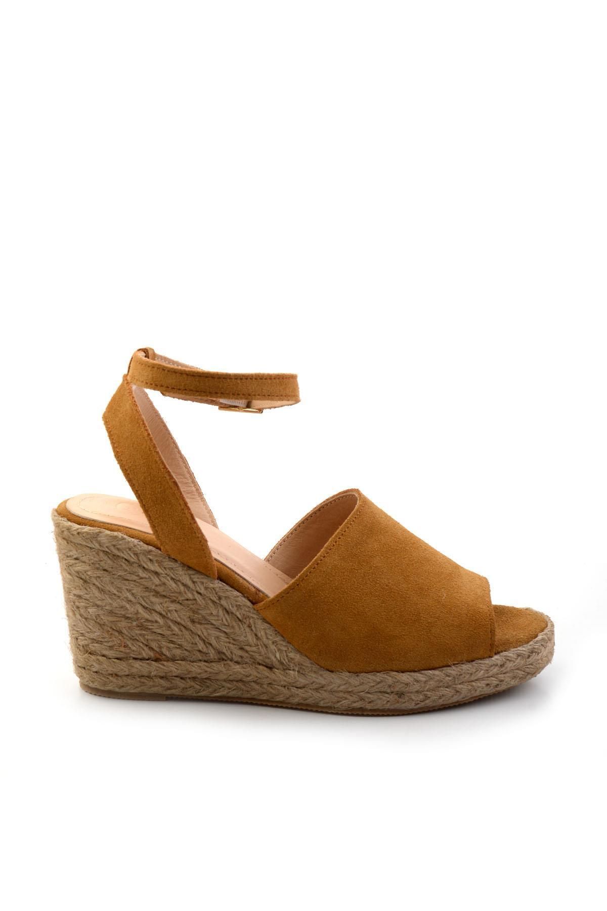 Bambi Taba Leather Kadın Sandalet K05718071101