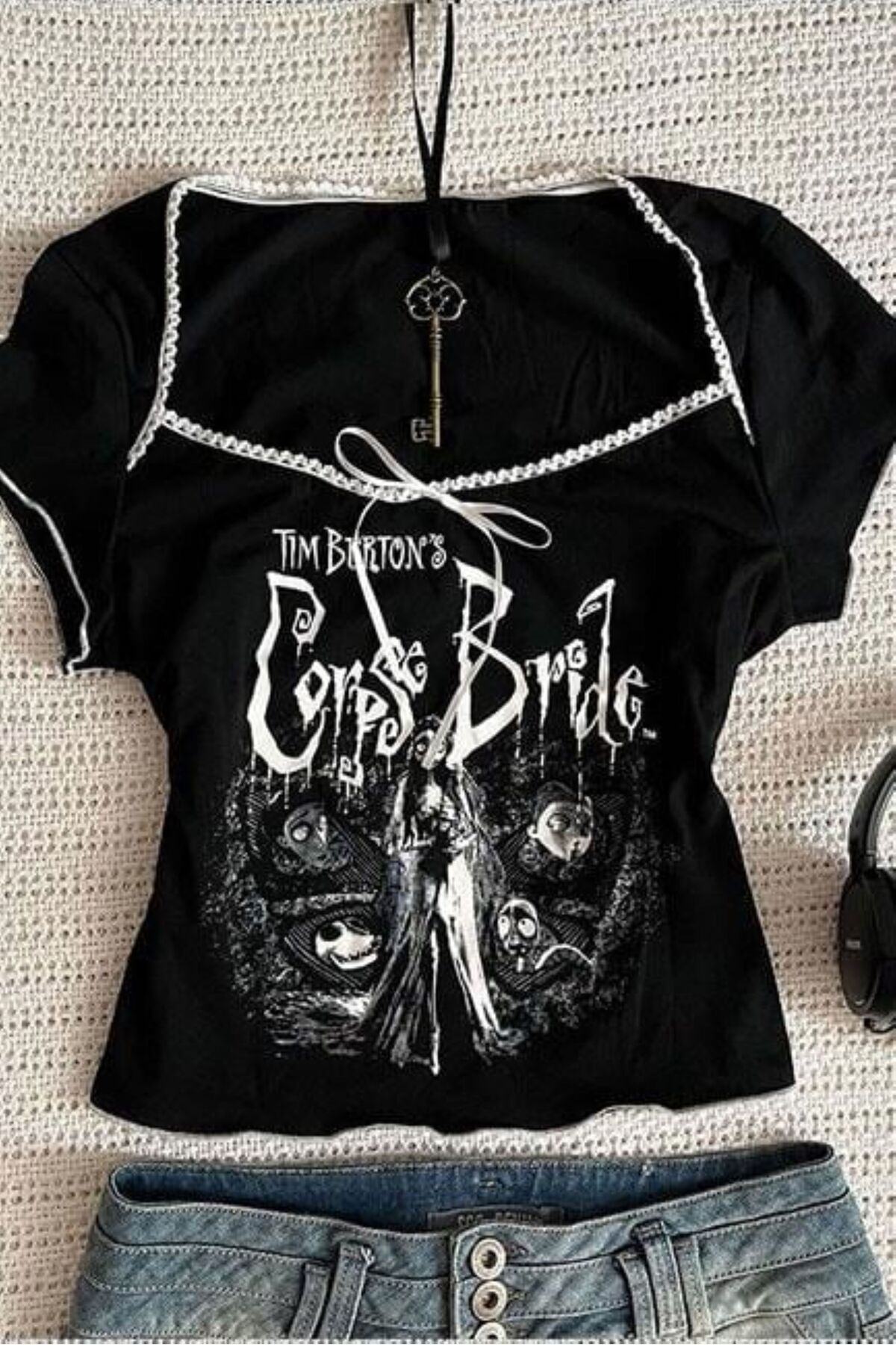 ARS Butik Siyah Corpse Bride Dikiş Detaylı Kurdeleli Y2K Kısa Kollu Crop