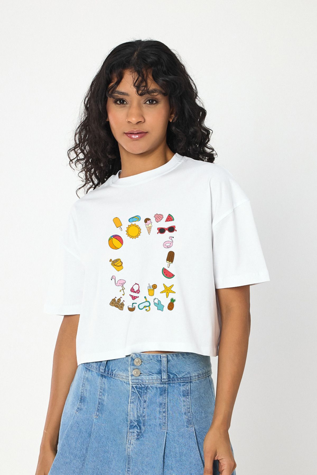 Windy Island Kadın Bisiklet Yaka Yaz Temalı Baskılı Crop T-shirt