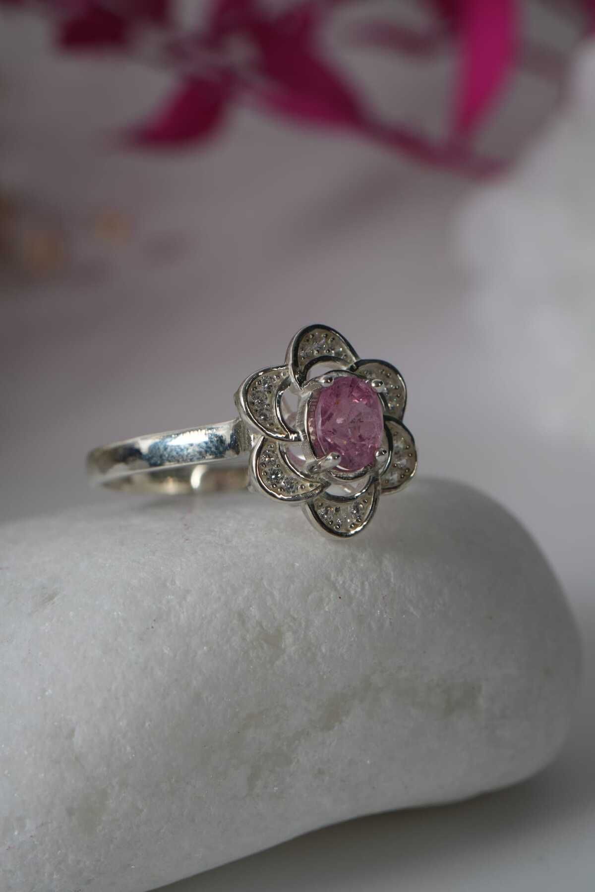 Aksesuaring Spinel Taşlı Gümüş Yüzük