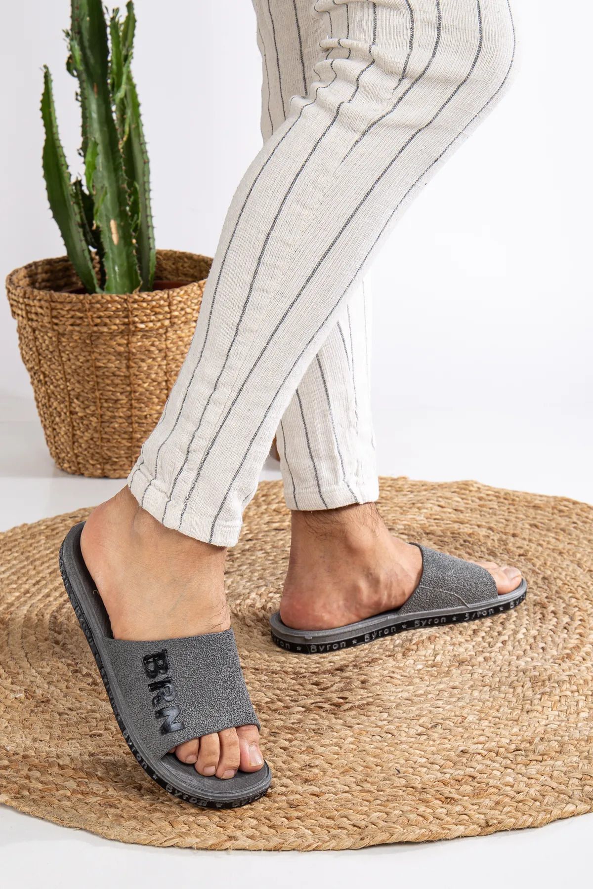 SUNSTEP-Unisex Brn Gray Anatomical Non-Slip Sole Pool Bathroom Toilet Slippers 2