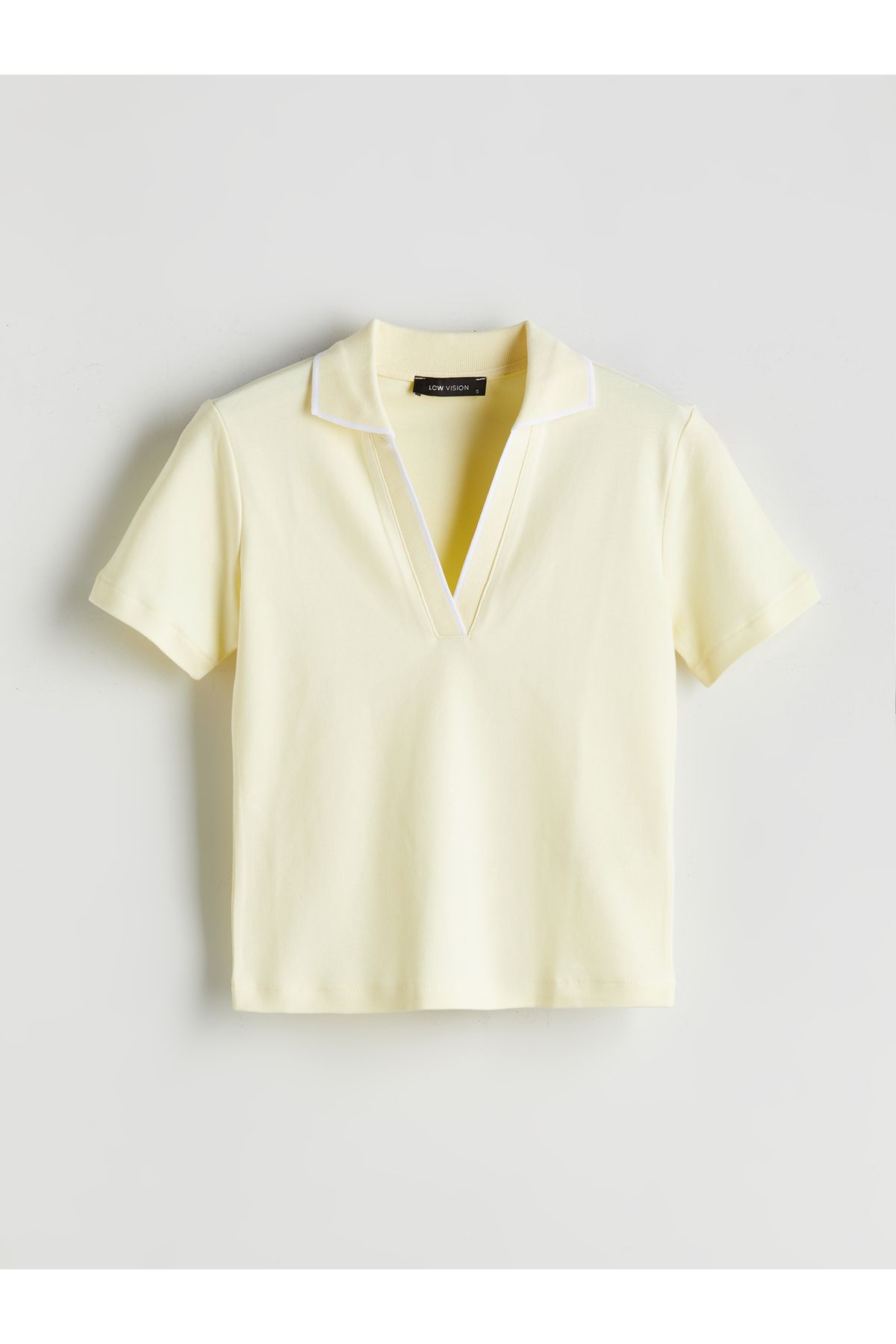 LC Waikiki Polo Yaka Kadın Tişört