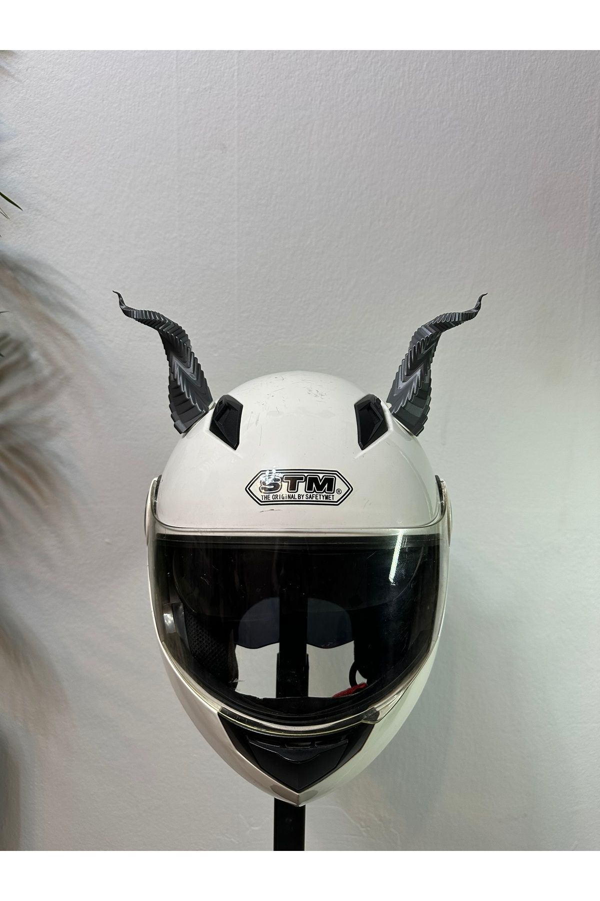 Butik Motor & Motosiklet Bükülmüş Gümüş Boynuz Kask Dış Aksesuarı