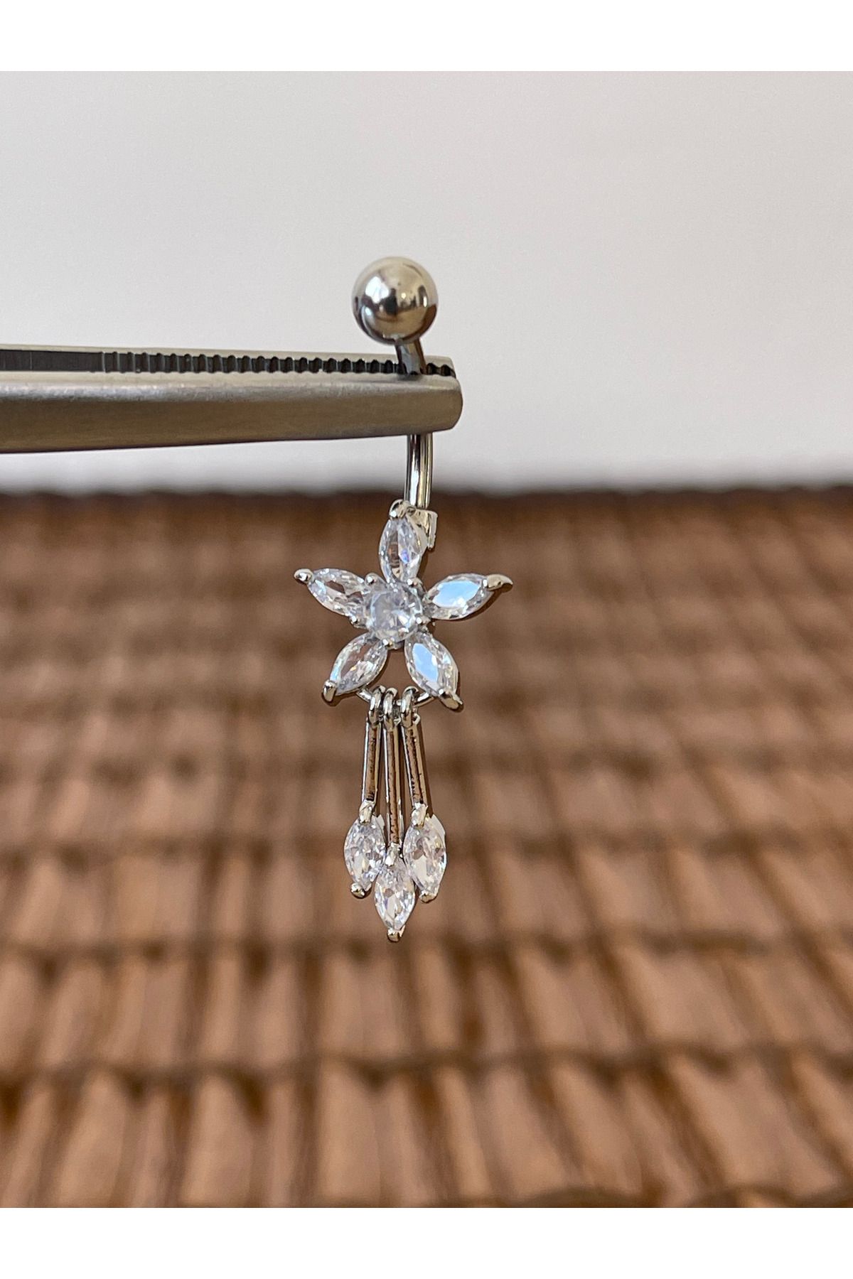 Rupen Kraft 316 L Cerrahi Çelik Anti Alerjik 10 mm Zirkon Taşlı Sallantılı Çiçek Model Göbek Piercingi