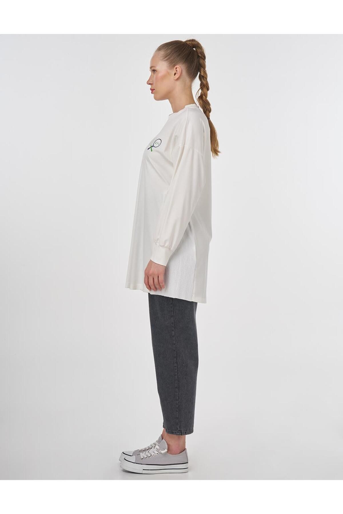 KYR-Visually Printed Knitted Sweatshirt Ecru 4