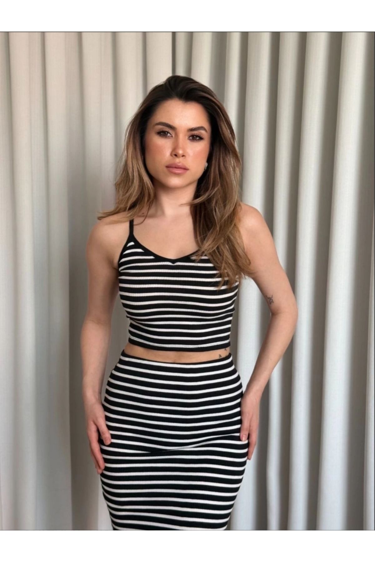 Ozer&Hermin Çizgili etek crop takım