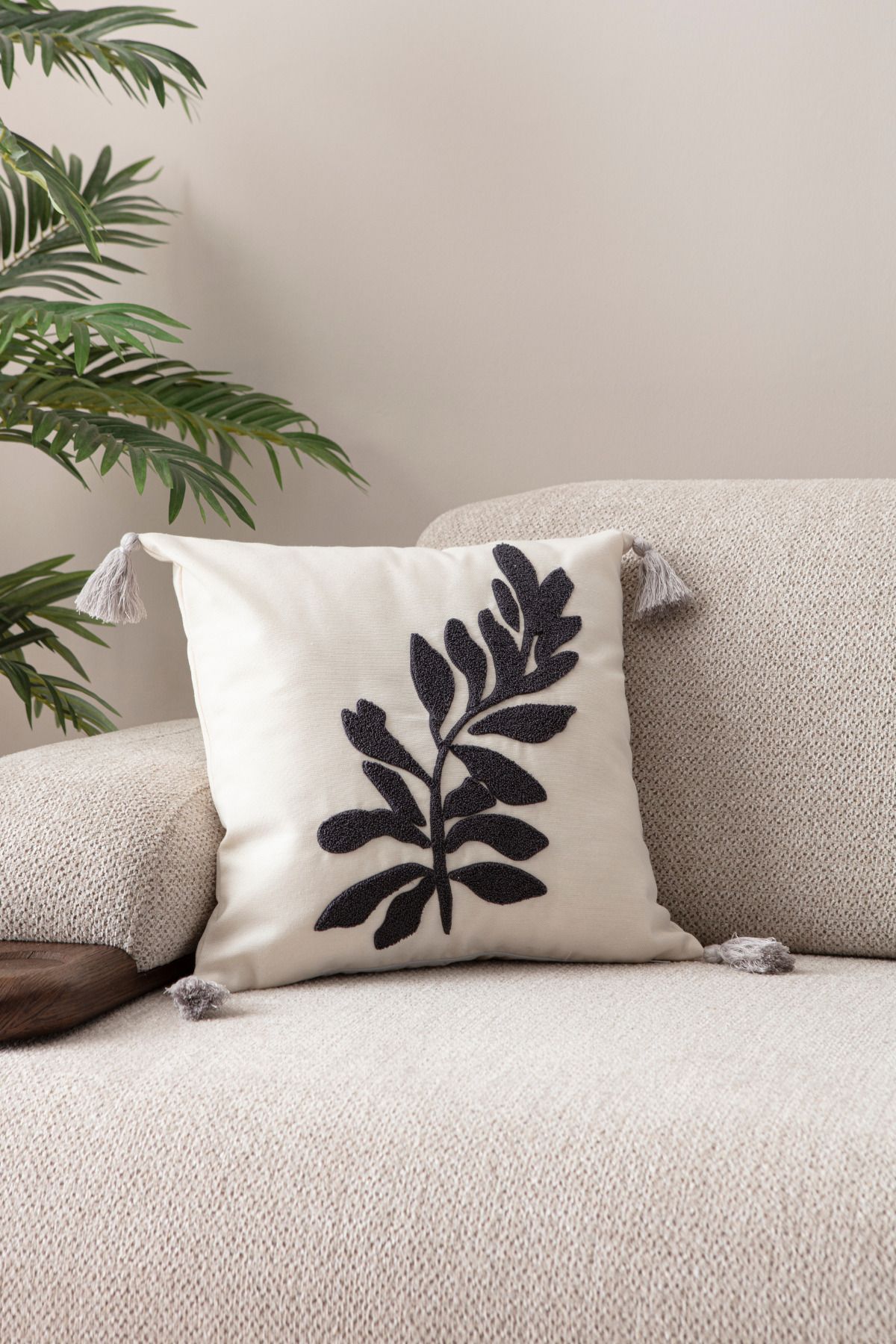 BUGİ HOME COLLECTİON Comfort Punch Desenli Kırlent Kılıfı Kare Dekoratif Bohem Nakışlı Koltuk Yastık Kılıfı panç 45x45