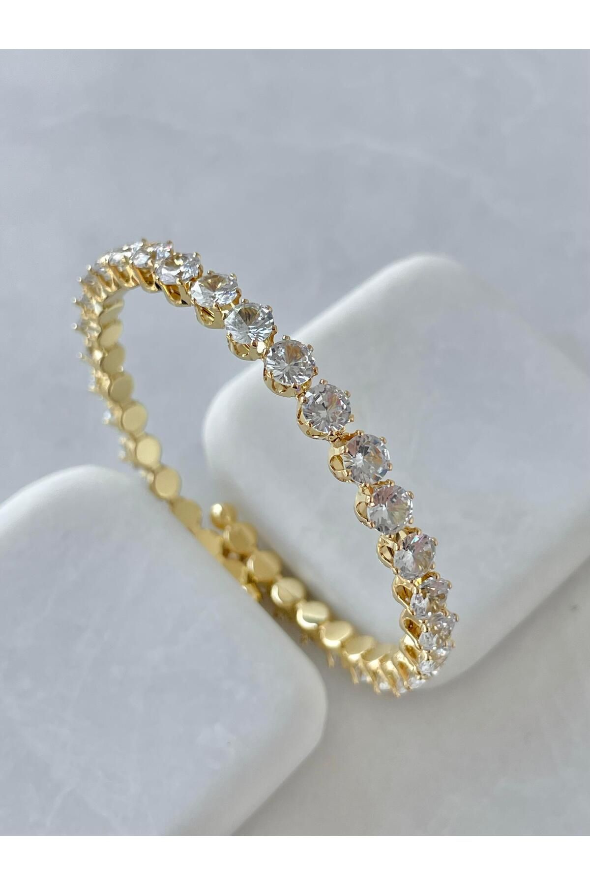 Seda Bijuteri Altın Kaplama Daire Kristal Taşlı Yaylı Bileklik Gold