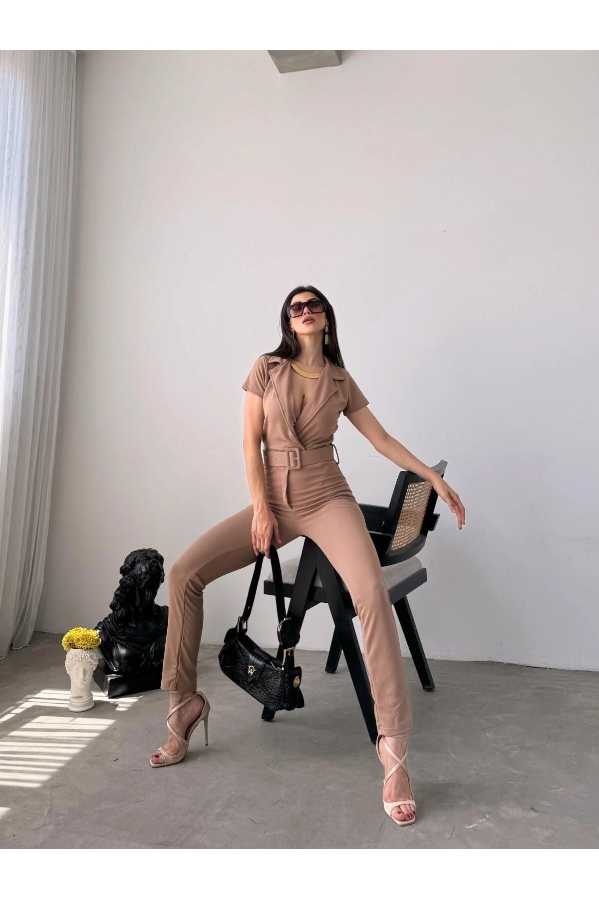 SYK YAKALI BELİ KEMERLİ TUKUM