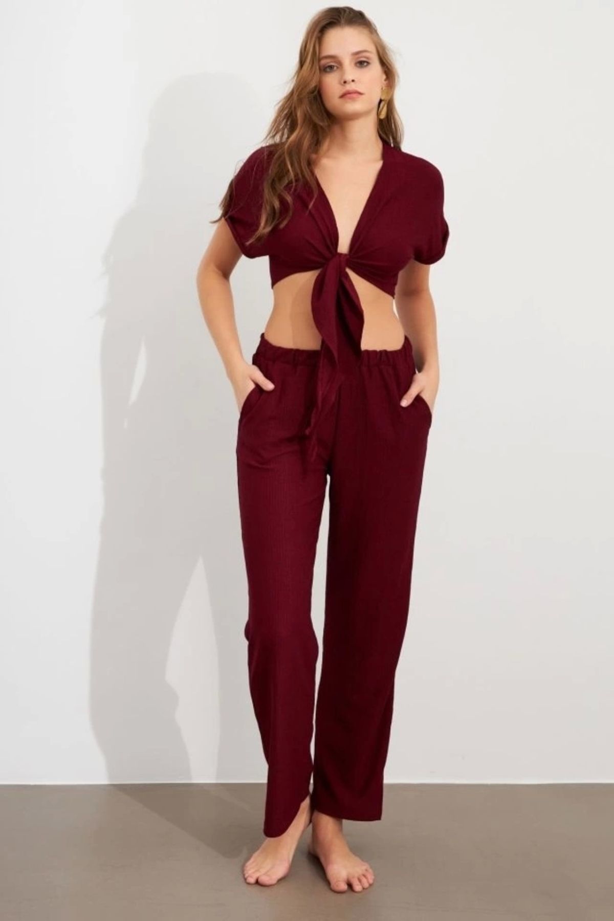 buHillco Bağlamalı V Yaka Bordo Bürümcük Kumaş Kadın Pantolonlu Takım