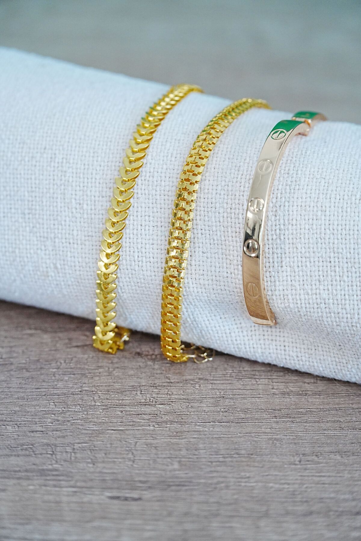 Lisinya-Combination Bracelet Fishbone, Caterpillar and Flat Velcro Model Gold Color Does Not Tarnish - Lisinya 2