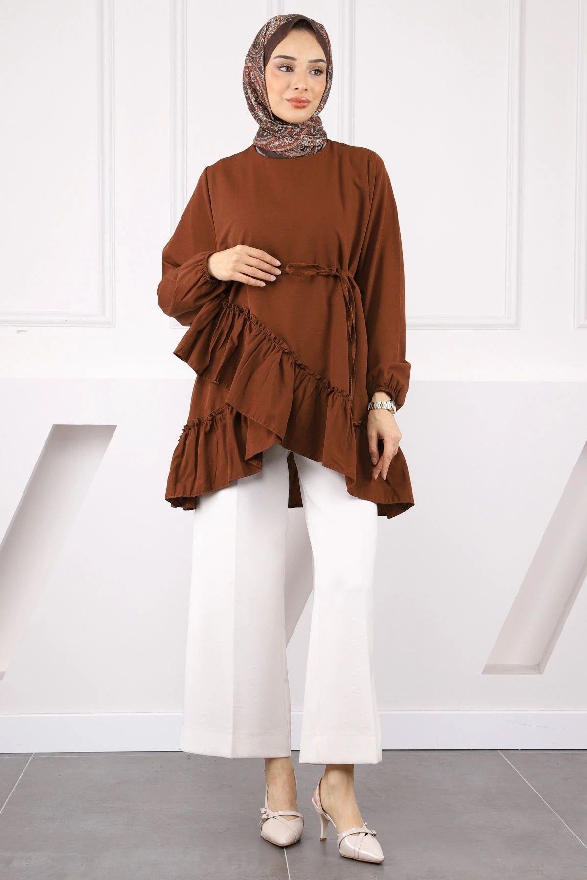 Butik Eteği Katlı Fırfırlı Tunik