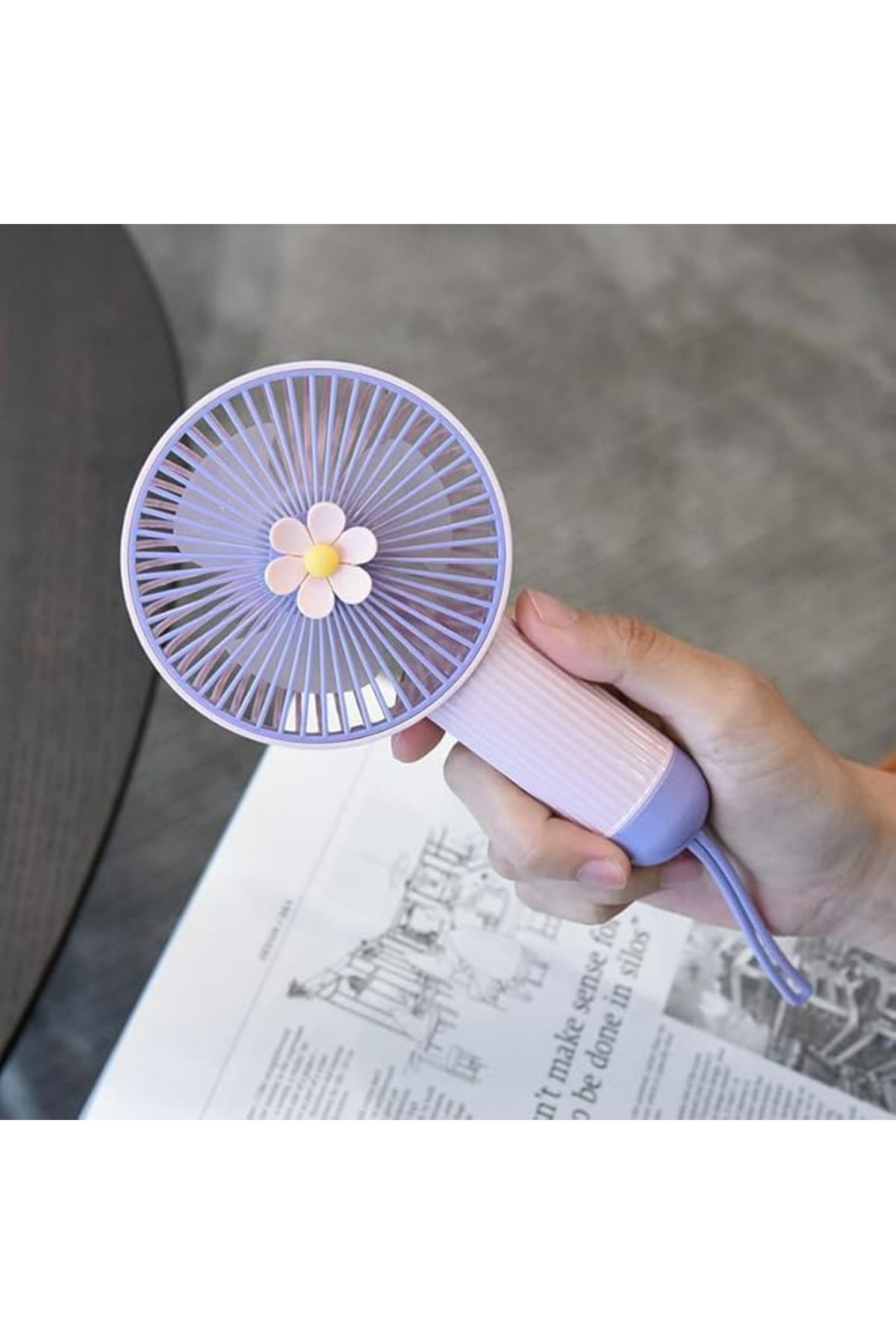 Ozmik Çiçekli Küçük Fan Mini USB Şarjlı Telefon Askısı ile