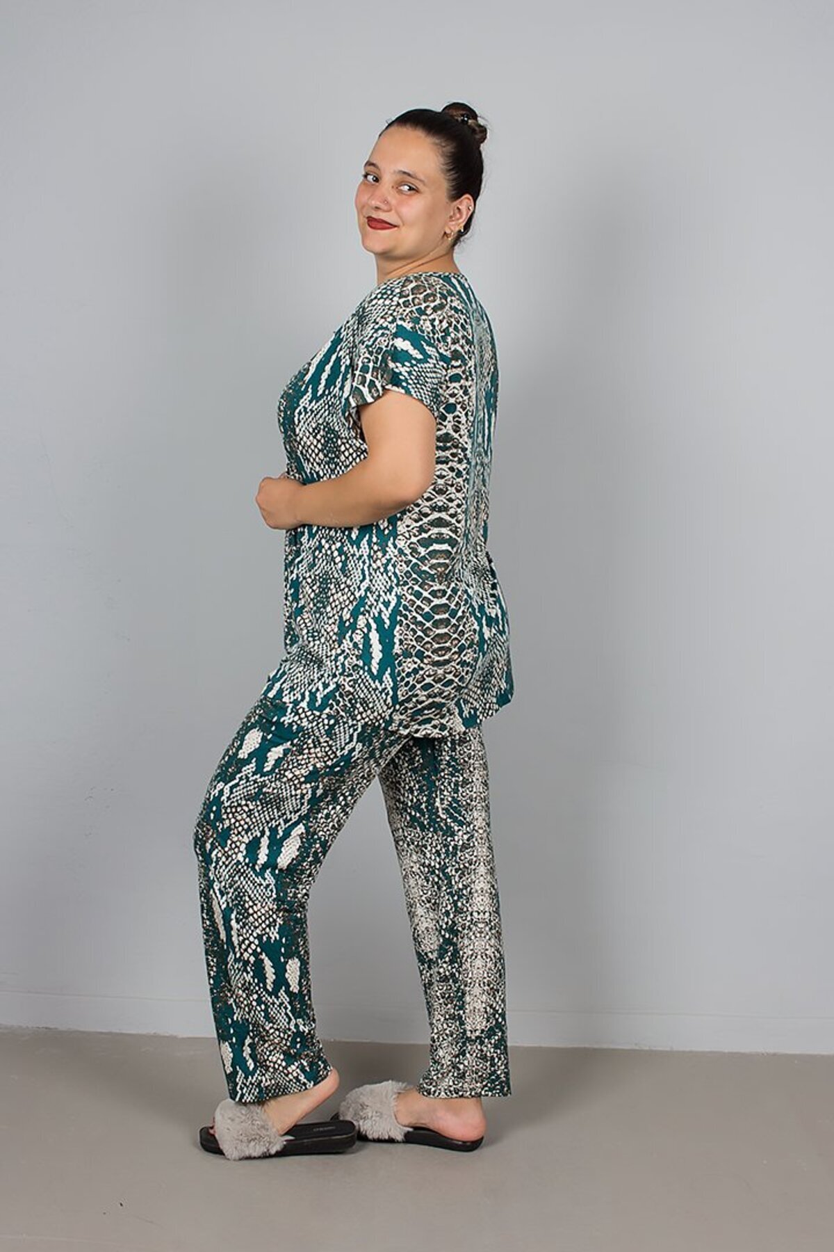 Truva XXL-Patterned Lycra Viscose Buttoned Plus Size Pajama Set 5
