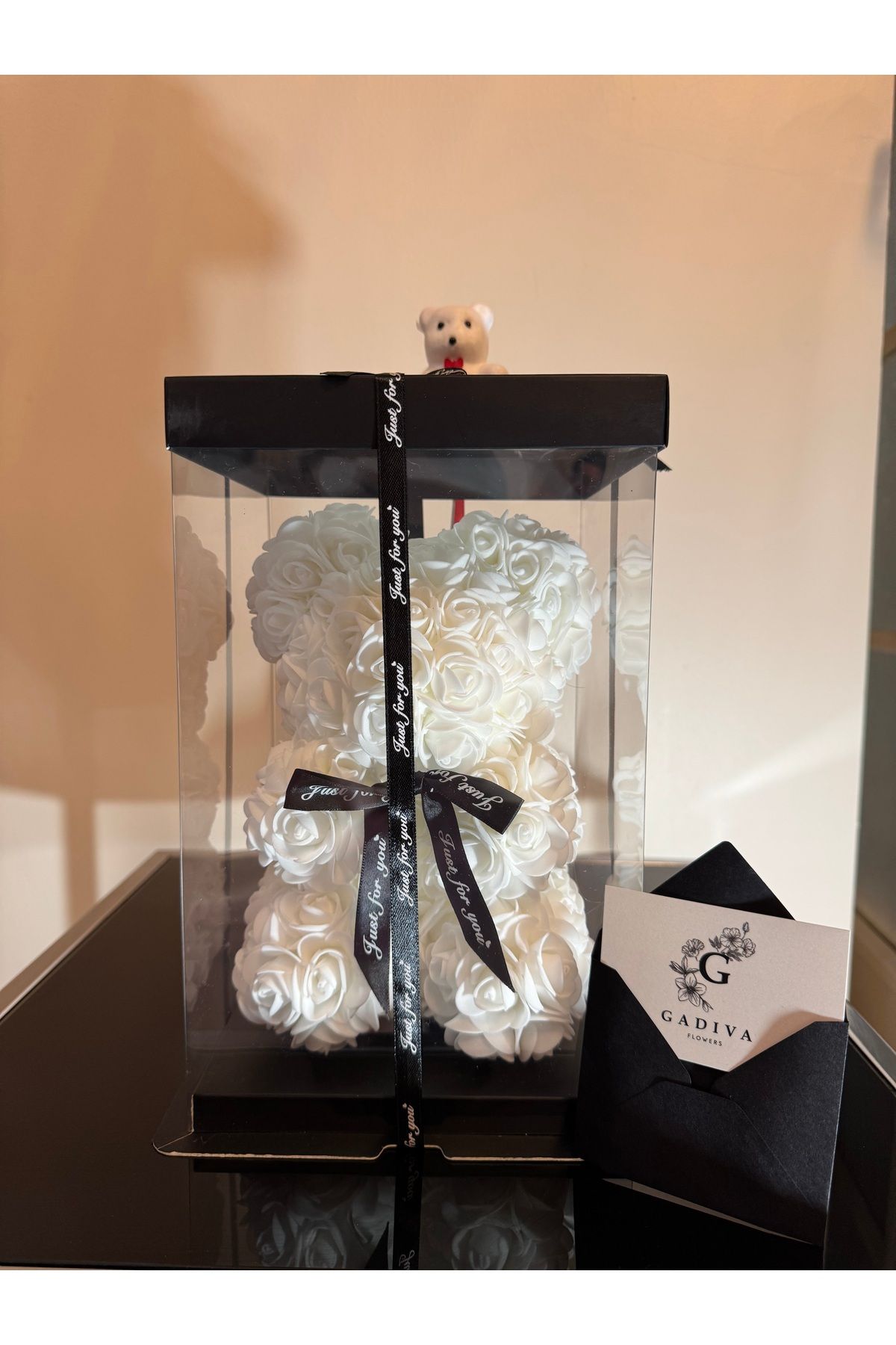 Gadiva Flowers Beyaz Teddy Ayıcık Kutu Gül