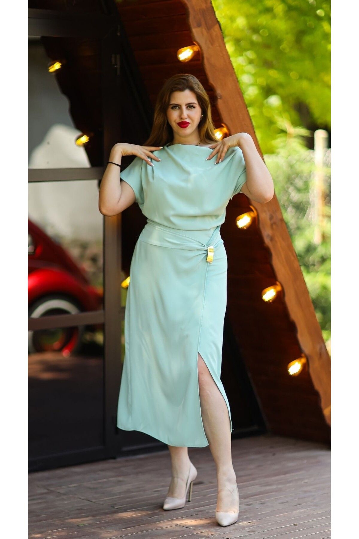 LAMAZONEEXXEN Modern Drapeli "Mint" Beli Tokalı Midi Elbise