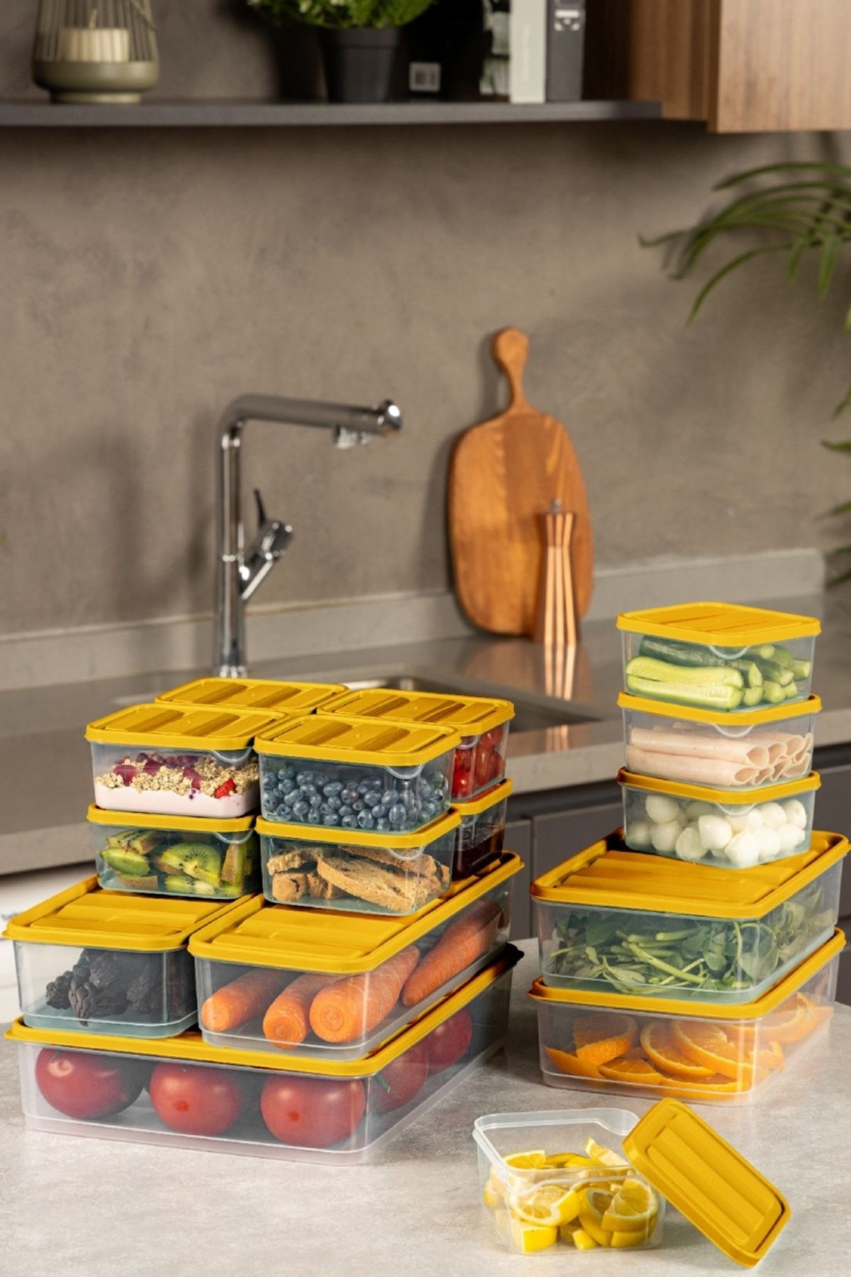 UnicUtil-Set of 15 plastic casseroles, UnicUtil, Premium Spacious, Orange 4