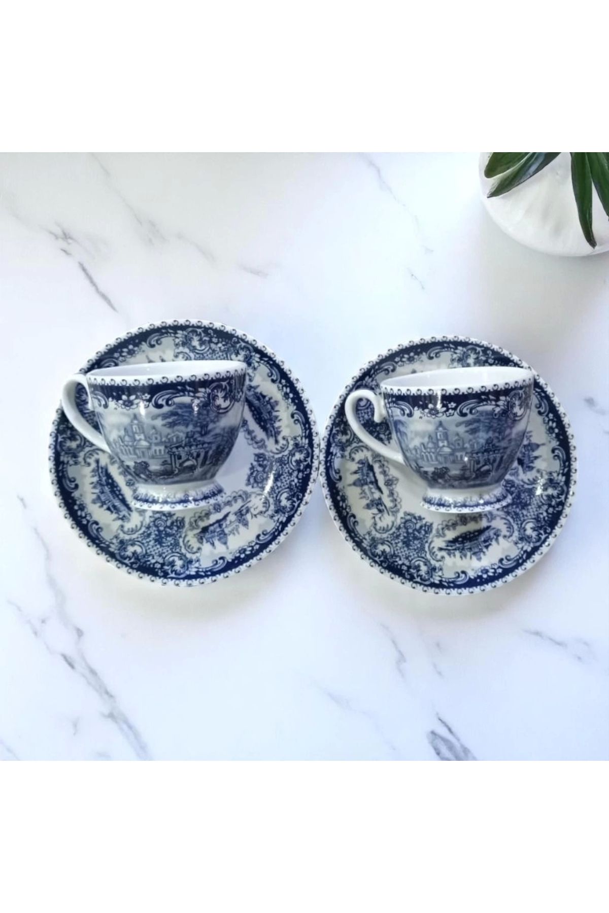 Zuccara Maison Mavi-Beyaz Manzara Desenli Vintage Kahve Fincanı Takımı – 12 Parça / 6 Kişilik