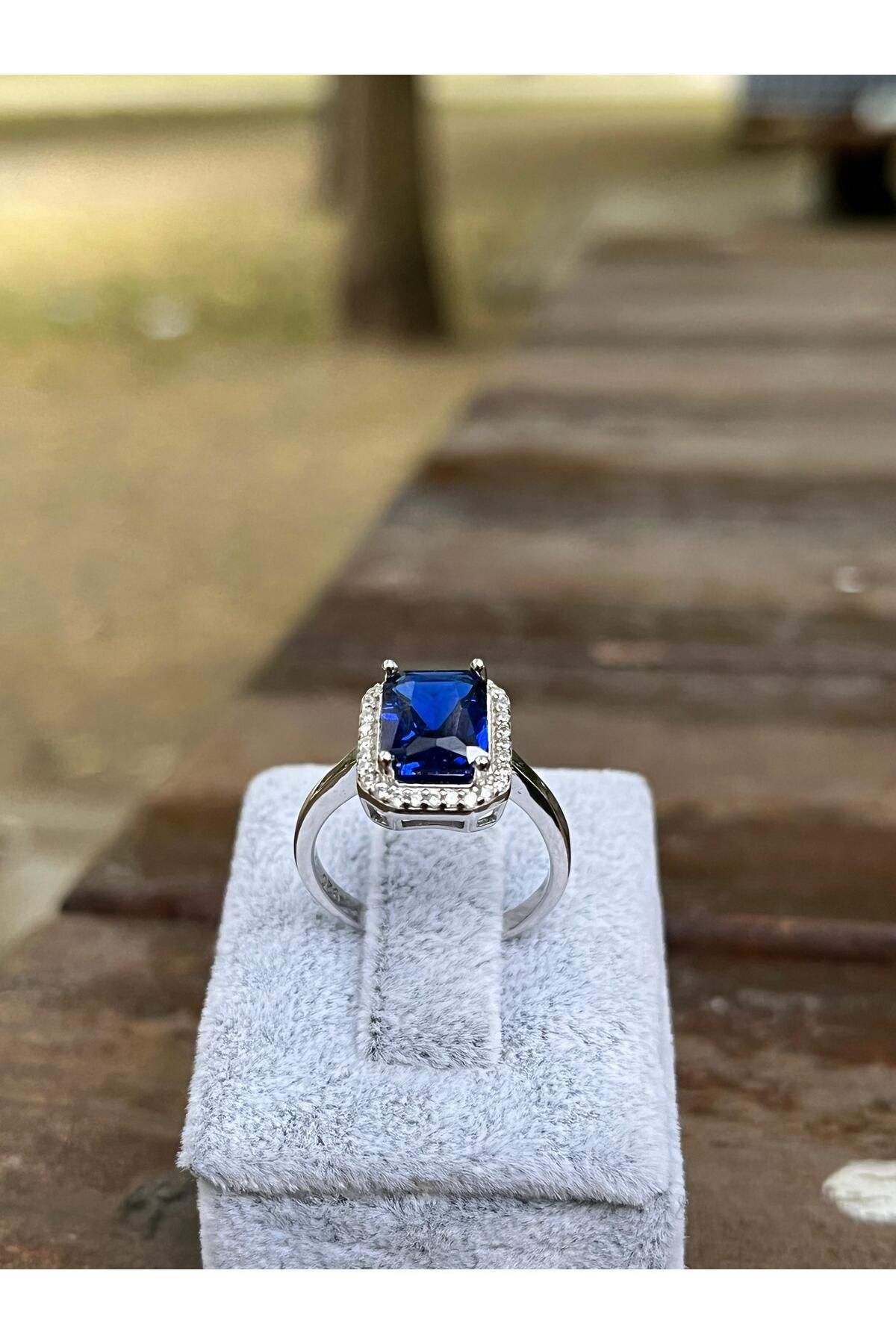 ZEONA JEWELLERY Lacivert Taşlı Kadın Gümüş Yüzük