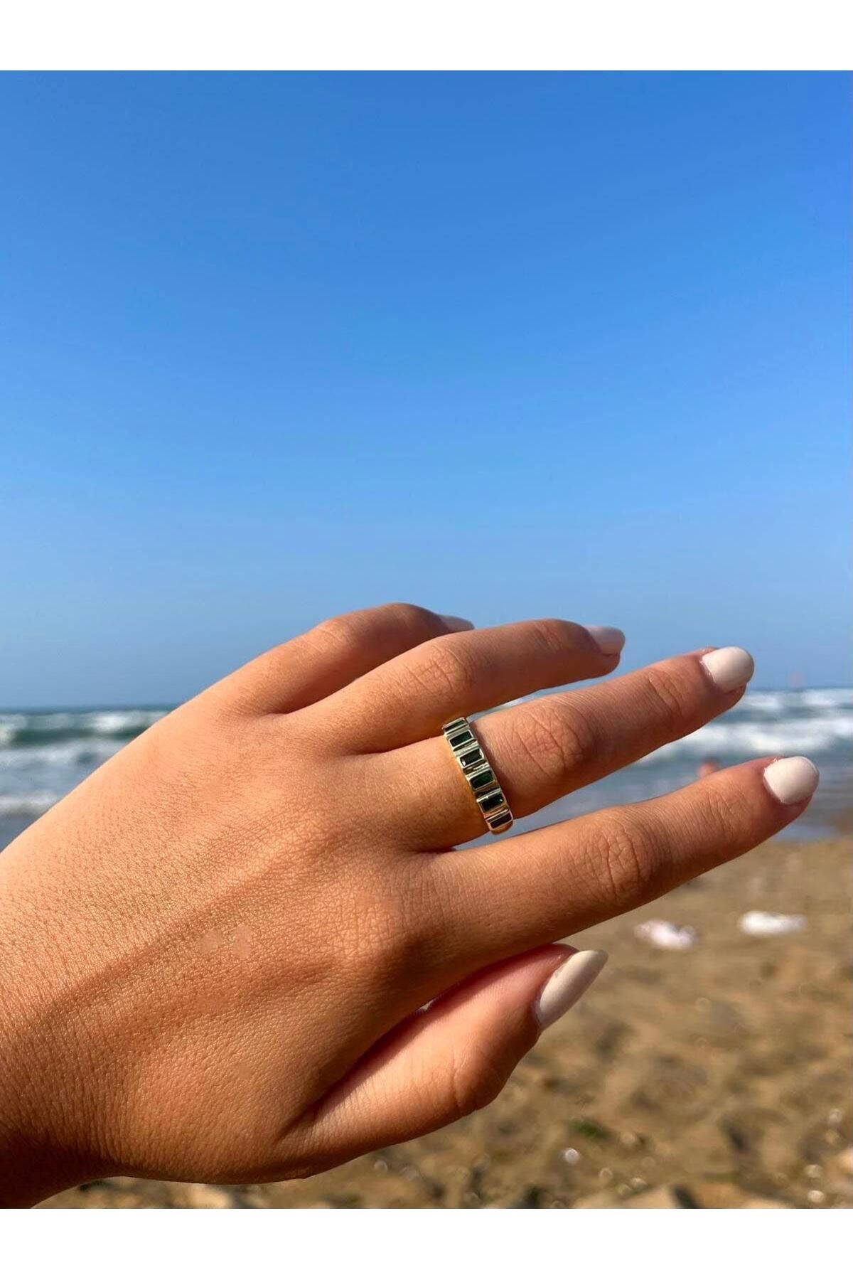 Zerys Jewelry Baget Taşlı Gold Yeşil Renkli Ayarlanabilir Yüzük