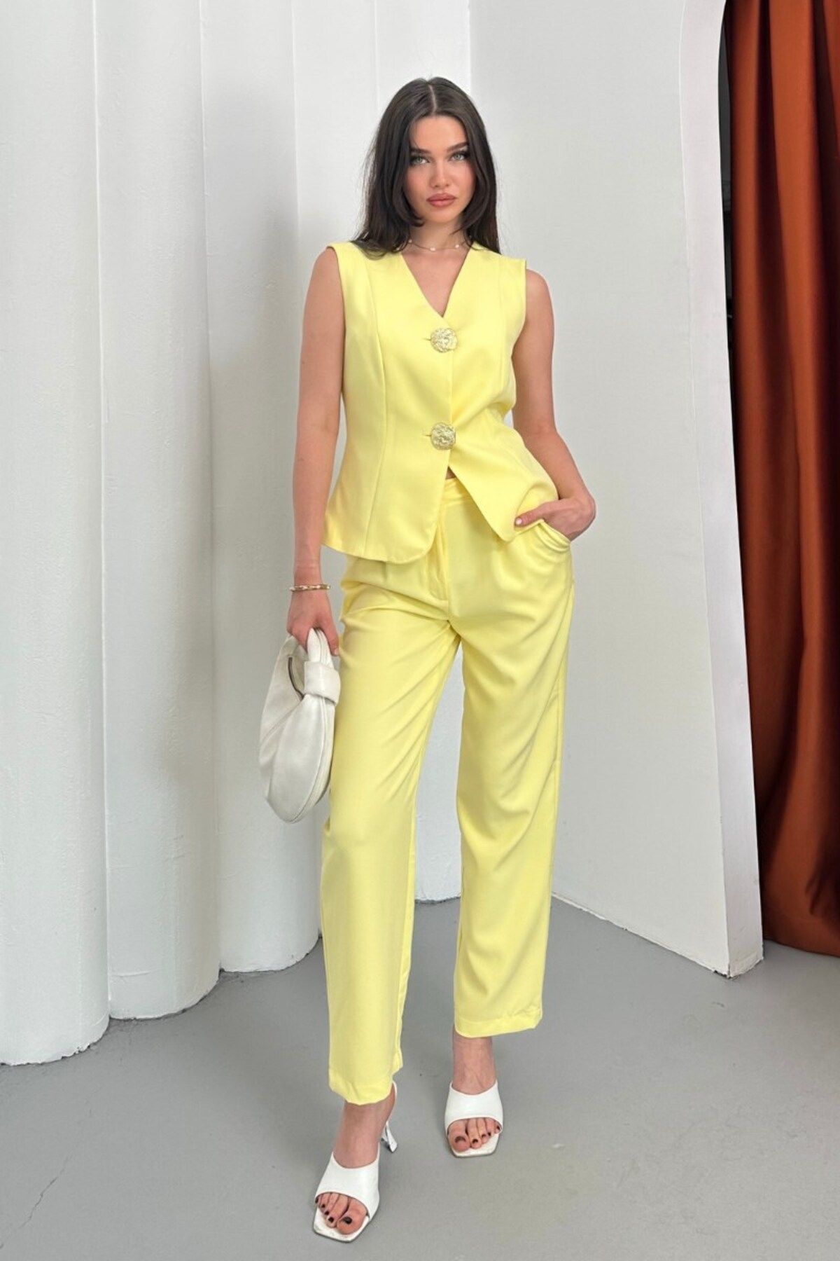 AKD Atelier Kadın İkili Alt Üst Takım Şık Düğme Detaylı Yelek Pantolon Takım