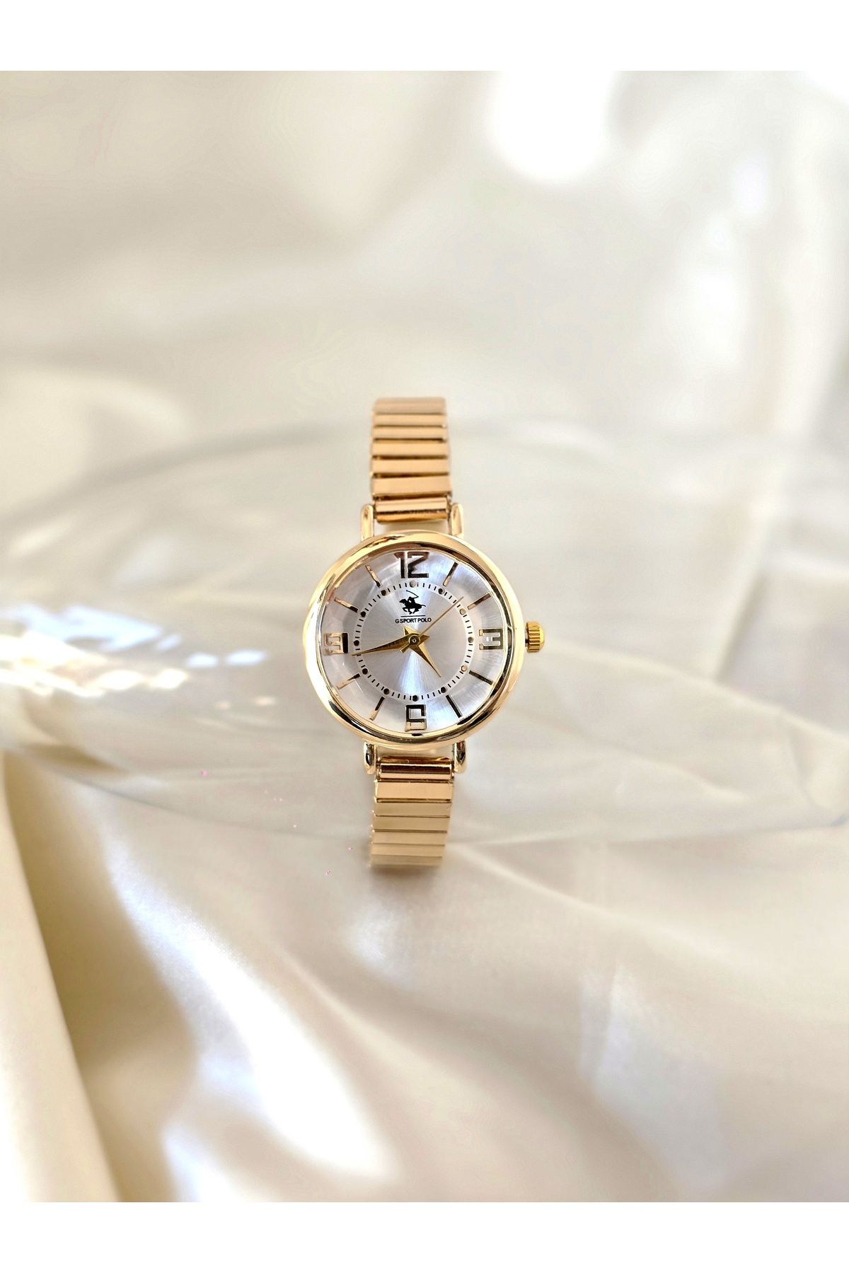 Butik Kadın Lastik Kordonlu Lüks Gold Saat