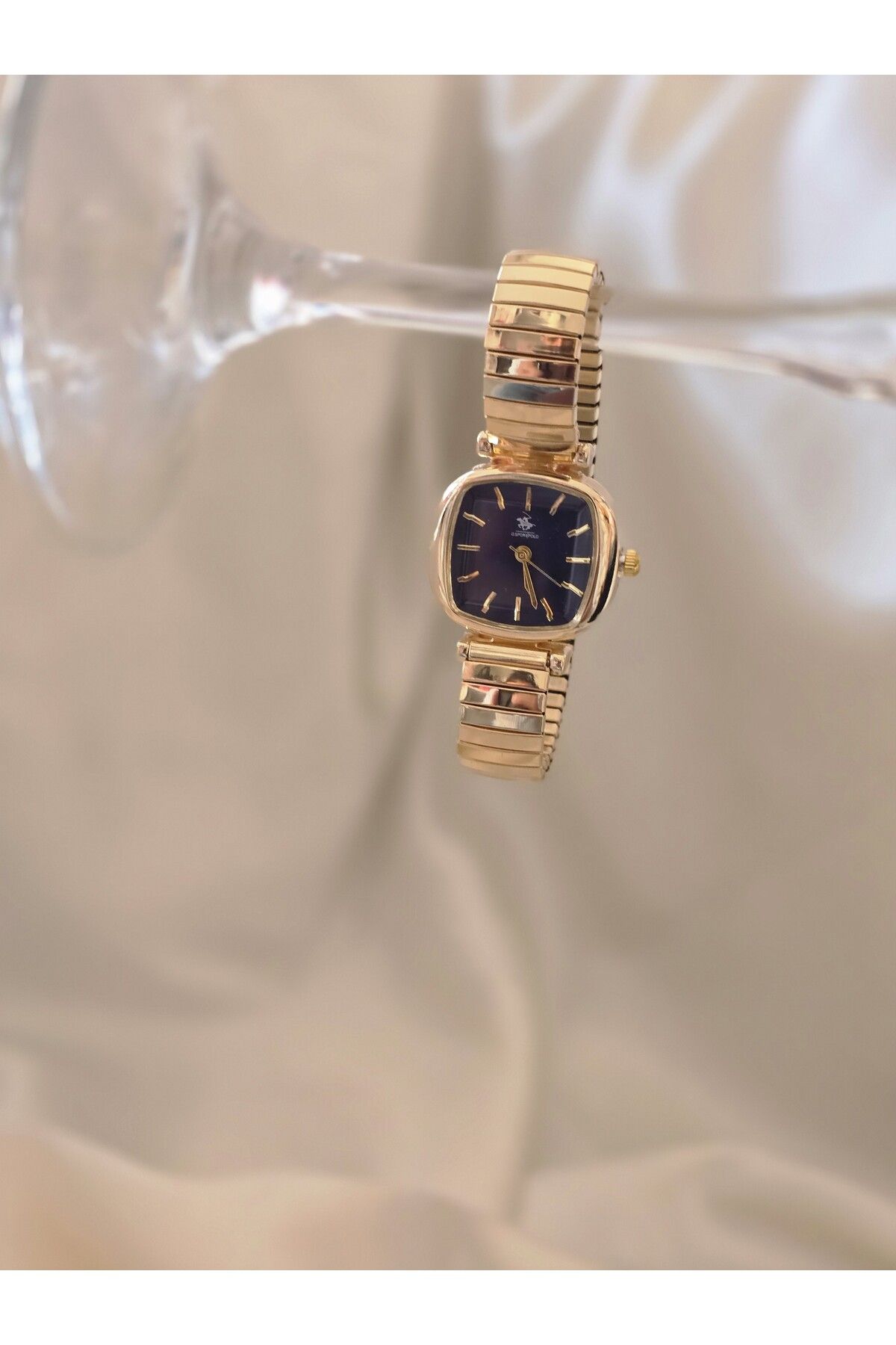 Butik Kadın Lastik Kordonlu Lüks Gold Saat
