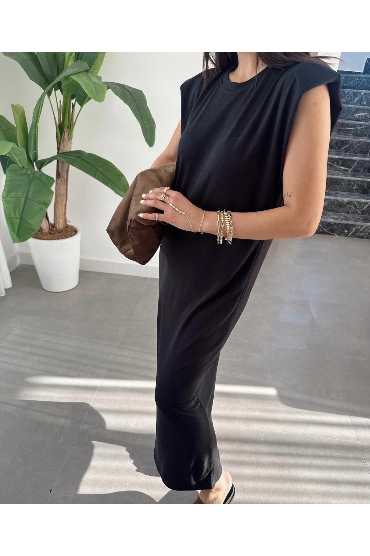 La Perla Boutique vatkalı midi penye elbise