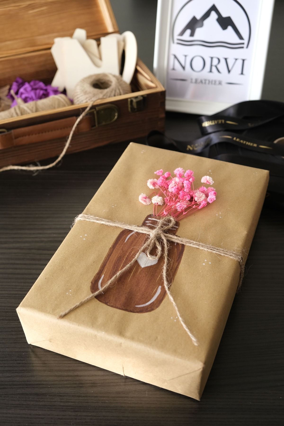 Norvi Leather Hediyelik BOŞ Kutu 1086 (ÜRÜNLE BERABER ALINMASI TAVSİYE EDİLİR)