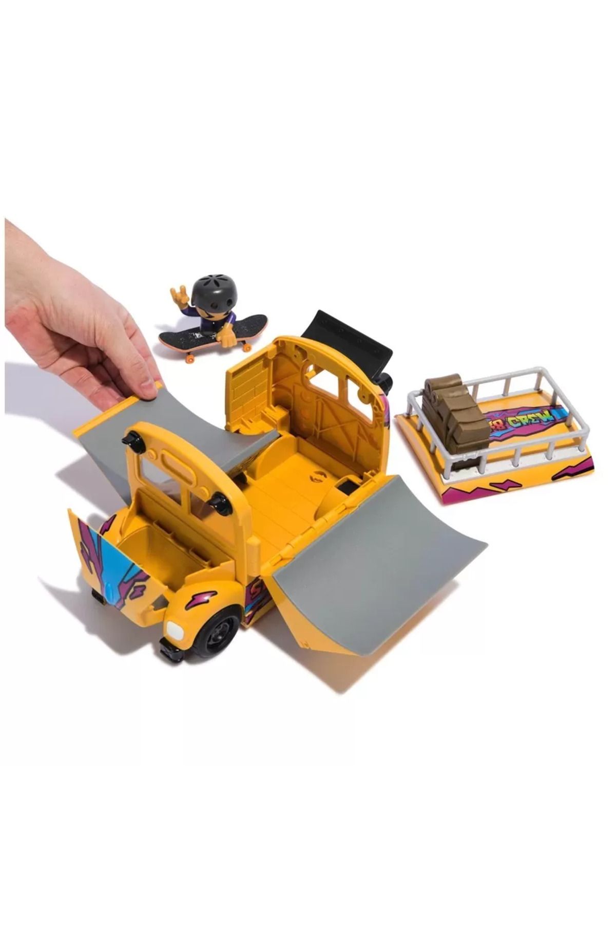 Spin Masters-TECH DECH SK8 CREW BUS PLAYSET 8