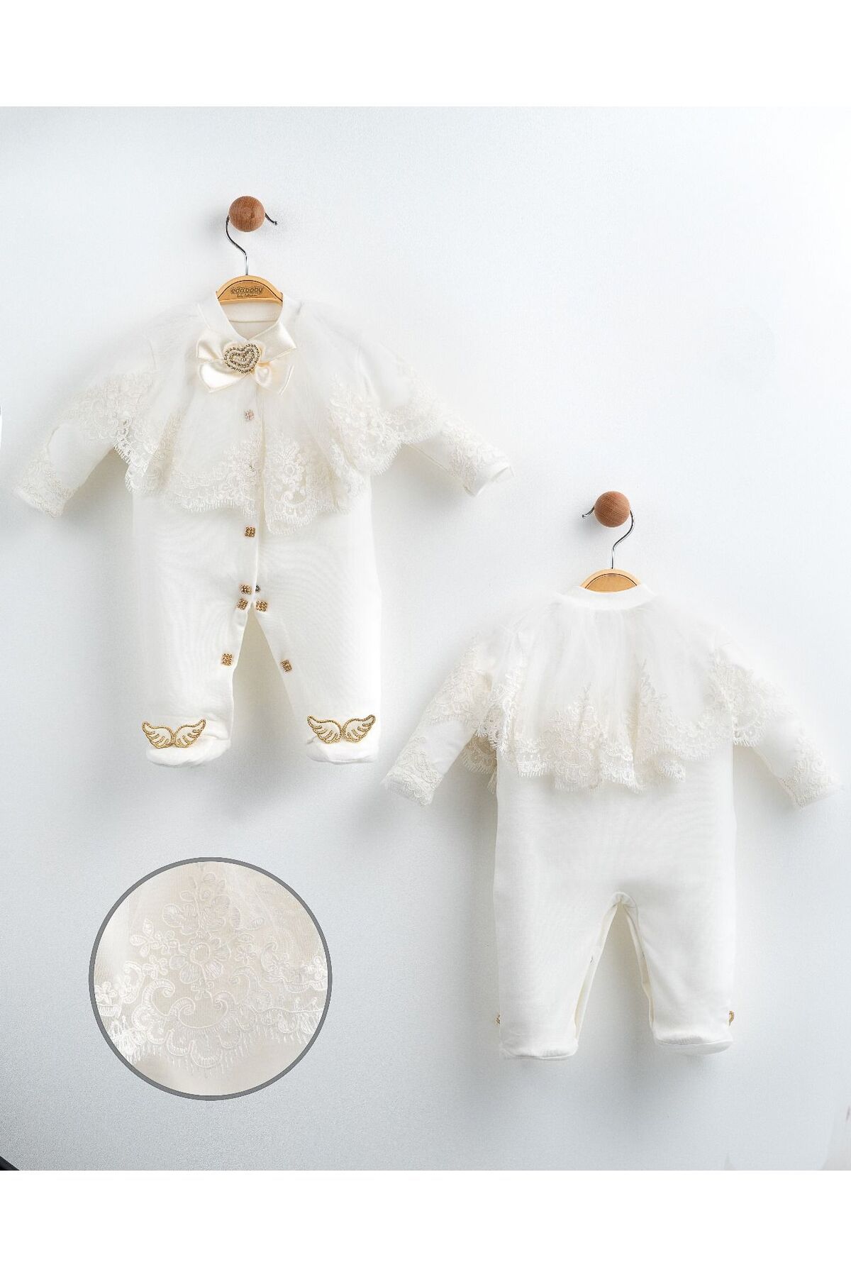 yuga kids Dantel Pelerinli Melek Kanadı ve Fiyonk Detaylı Yenidoğan Tulum