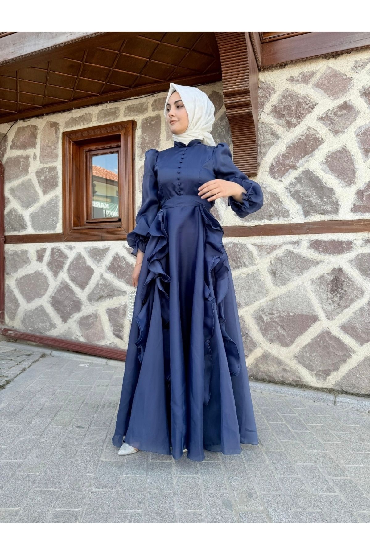 sümeyra Sultan tam boy şık abiye