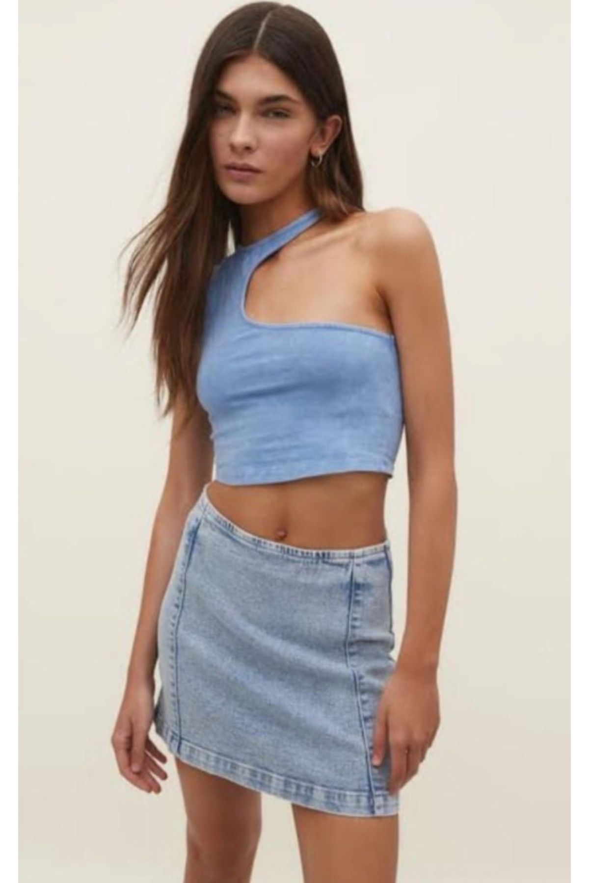 St boutique Asimetrik Yaka Crop
