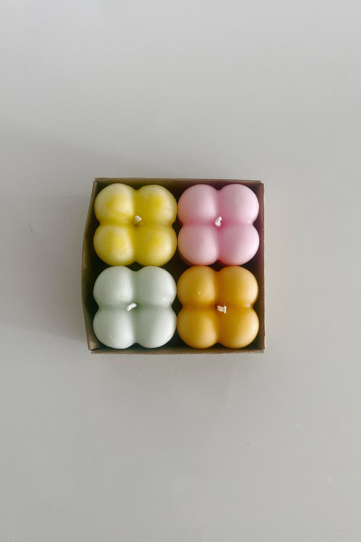LUBERKA CANDLE Bubble Tasarım Çok Renkli Kokulu Mum 4'lü
