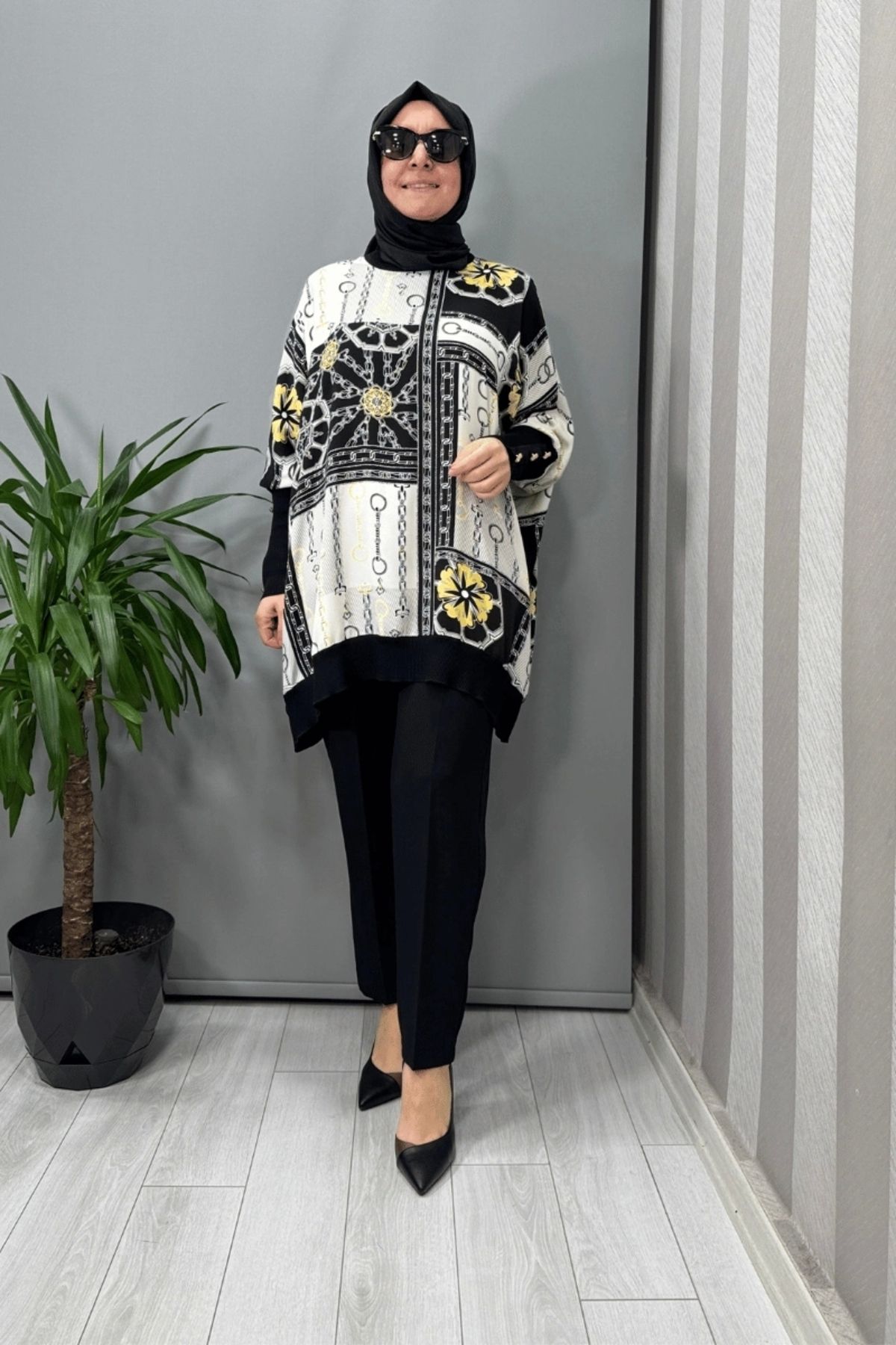 Ghisa Desenli Tunik Siyah-sarı 25yörtnk4016