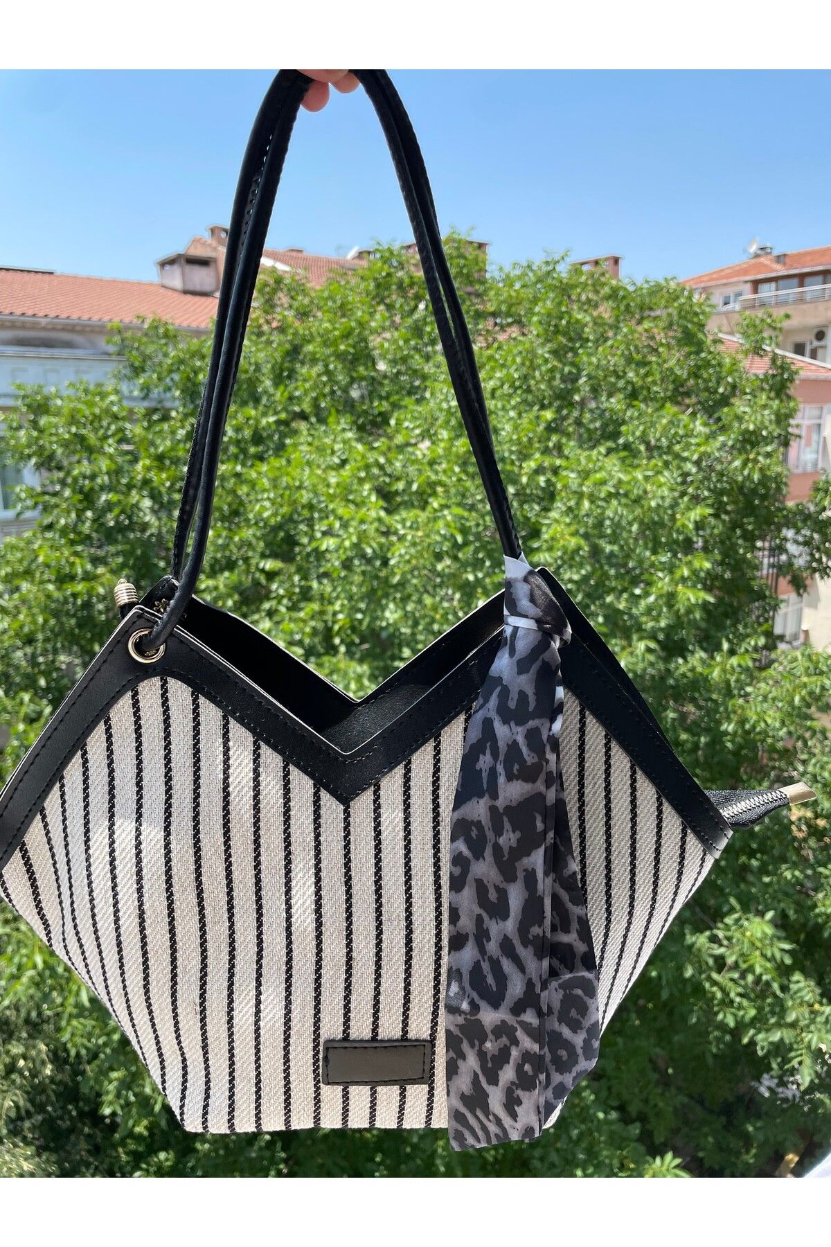 MODA LİMONBAGG YENİ SEZON FULARLı VE ÇİZGİLİ KADIN OMUZ ÇANTASI