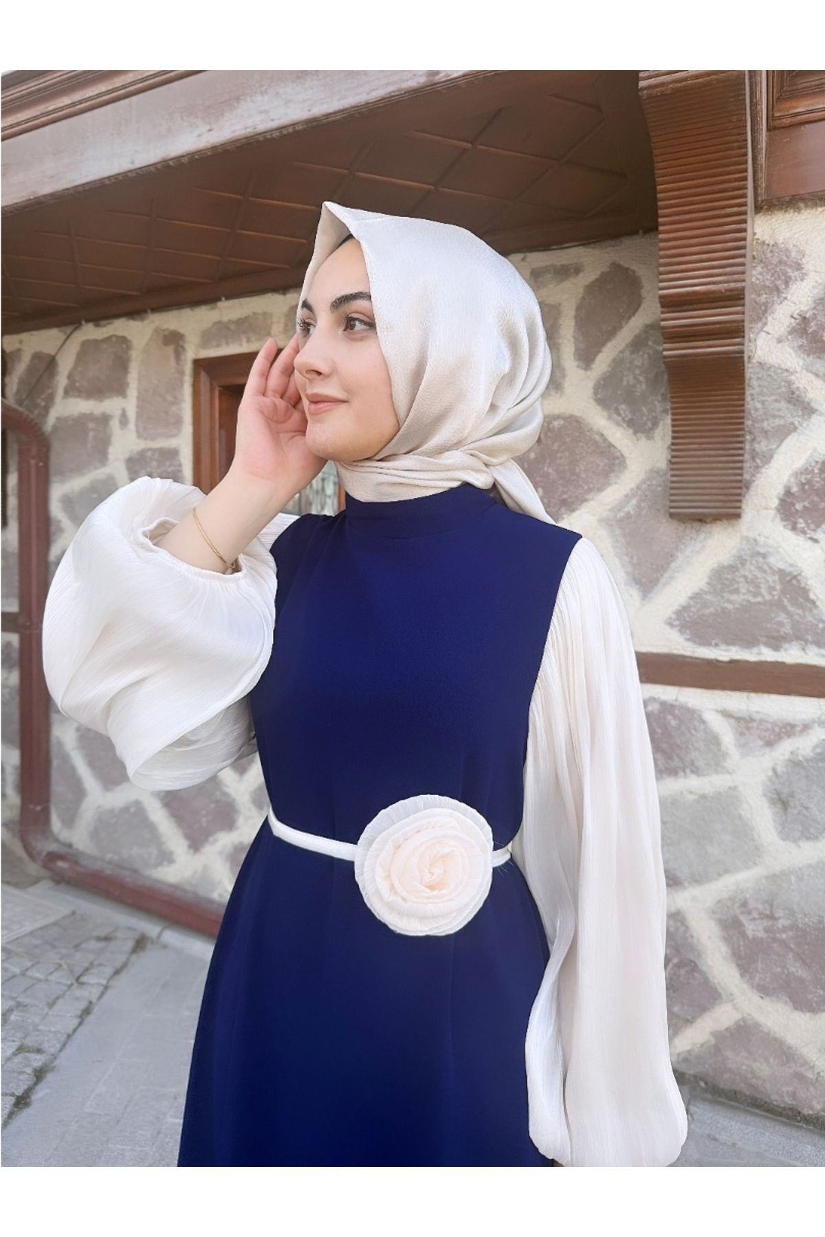 sümeyra Gül figur krep kumaş elbise