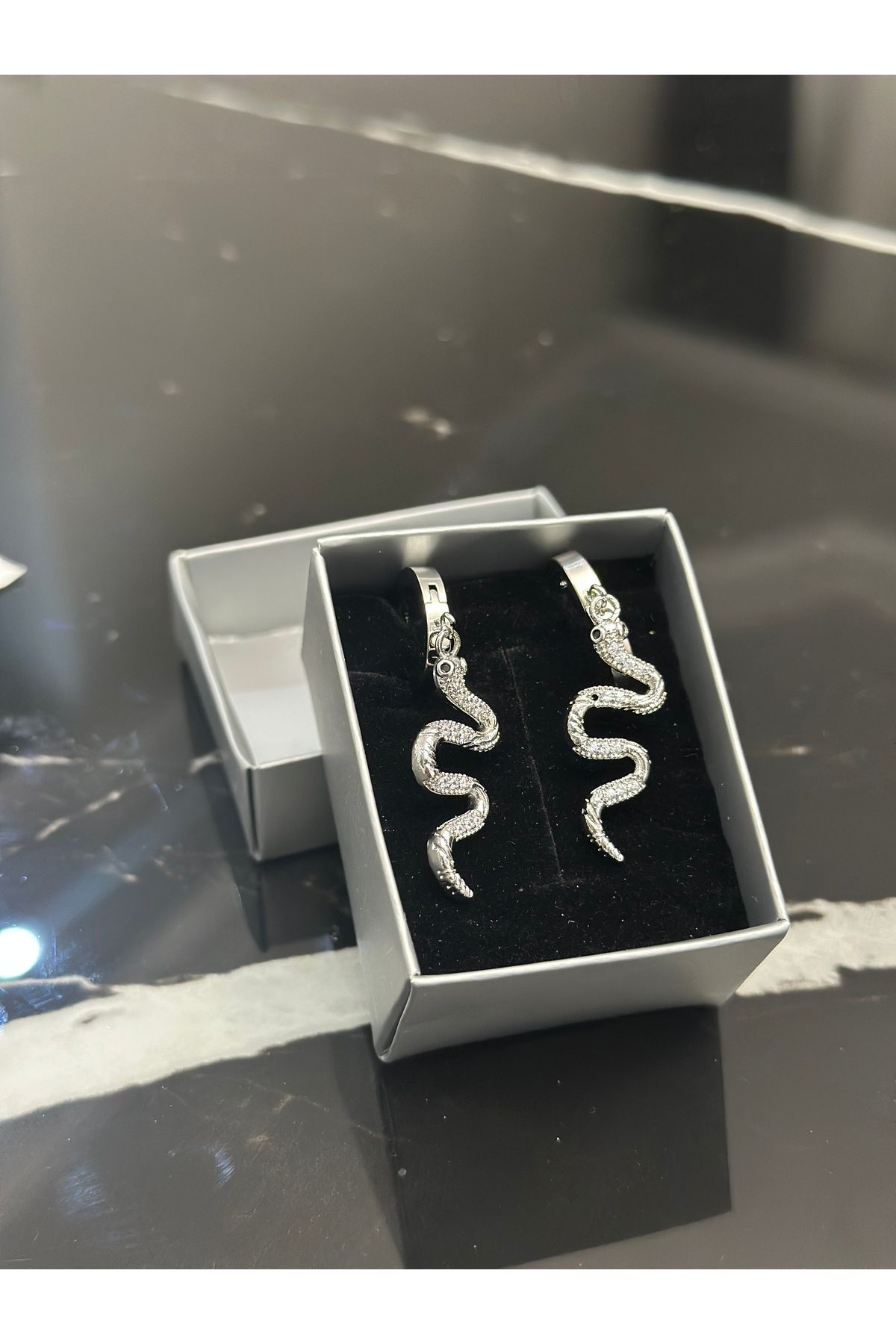 staınless steel Yılan Model Çelik Küpe