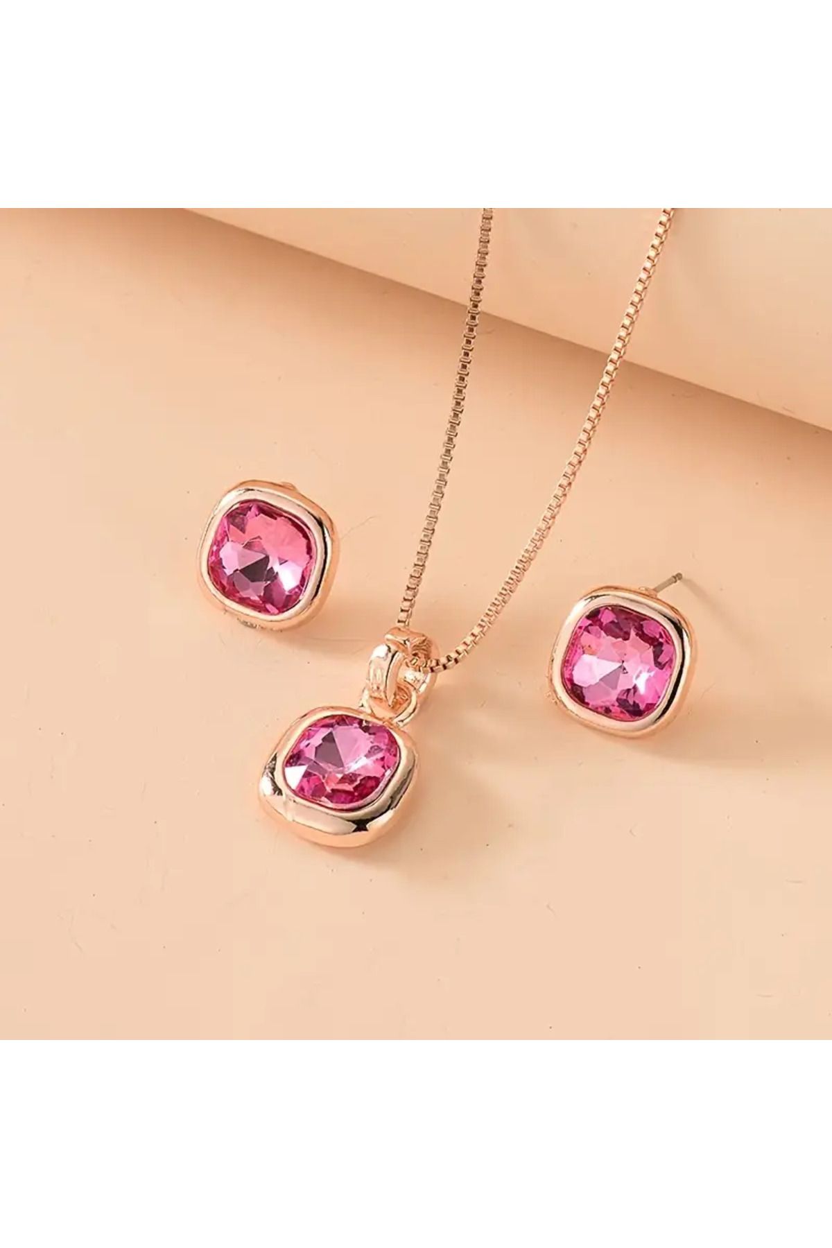 Takıtolia Joyra - Rose Gold Pembe Taşlı Geometrik Şık Tasarım Kolye ve Küpe Takı Seti