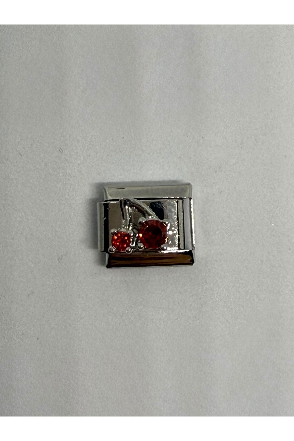 Gulsah's Store Çelik silver kırmızı kristal taşlı kiraz figürlü İtalyan charmı