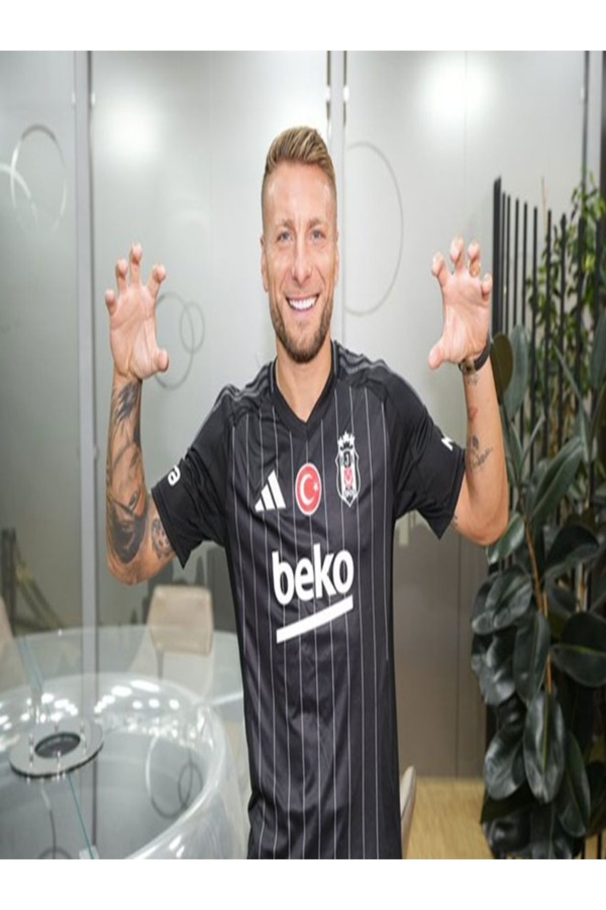 Marka Extra B.Eşik'.tAş // 2024/2025 YENİ SEZON SİYAH YETİŞKİN futbol forması ARKASI BOŞ İSİMSİZ BLACK