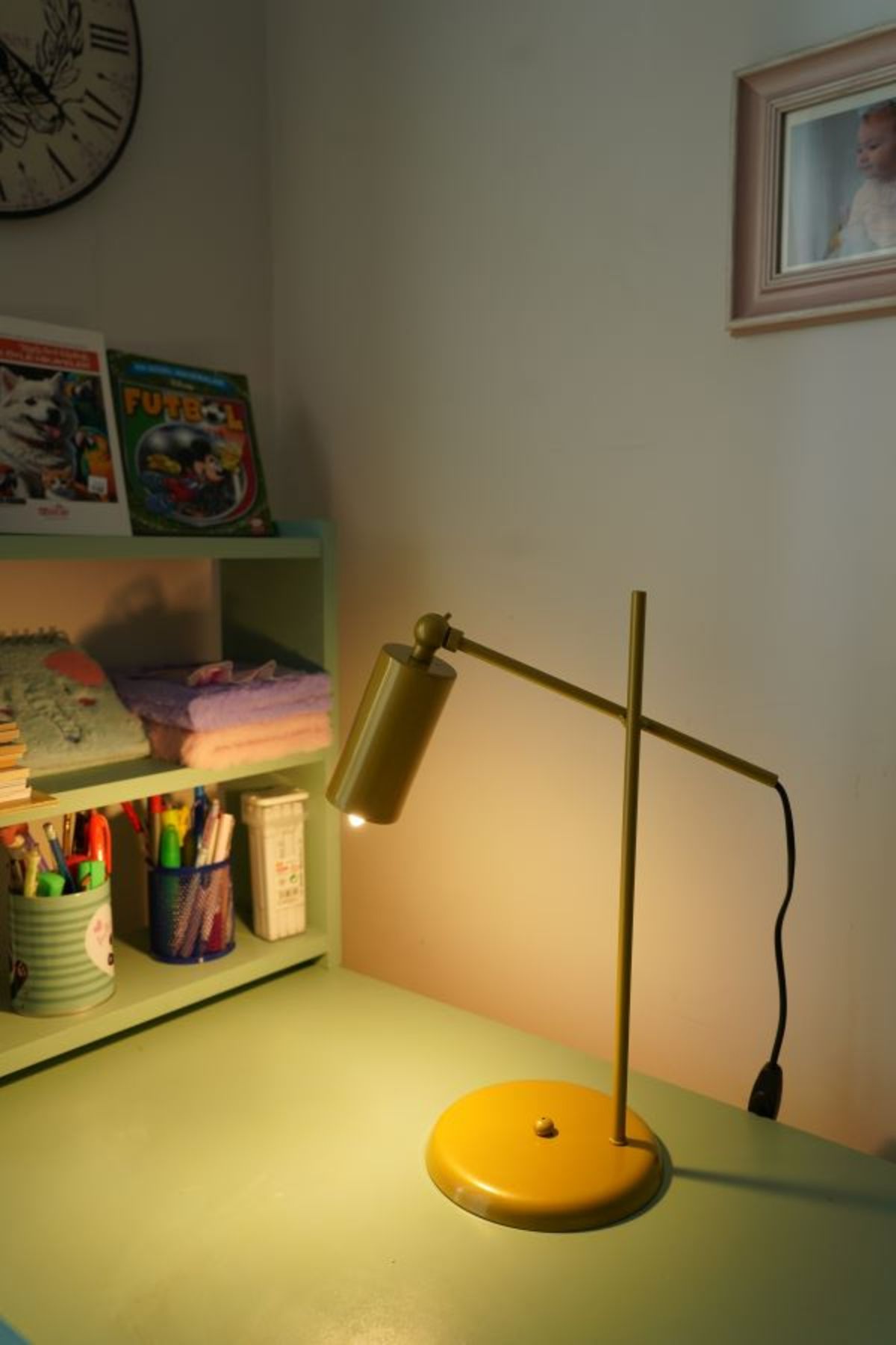 retro home design Tasarım Model Hardal Oynar Başlıklı Metal Çalışma Odası Salon Dekoratif Elektrikli Masa Lambası
