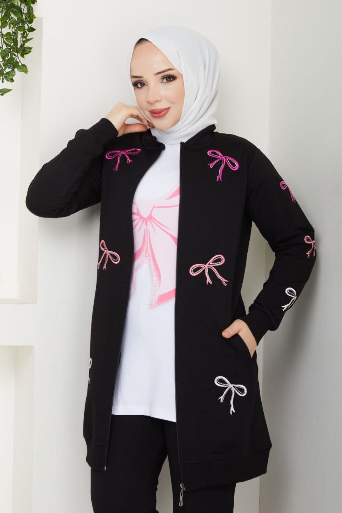 moda4b 3'lü Tesettür Spor Takım - Fiyonk Nakışlı İki İplik Pamuk Kumaş n-05439 _ siyah
